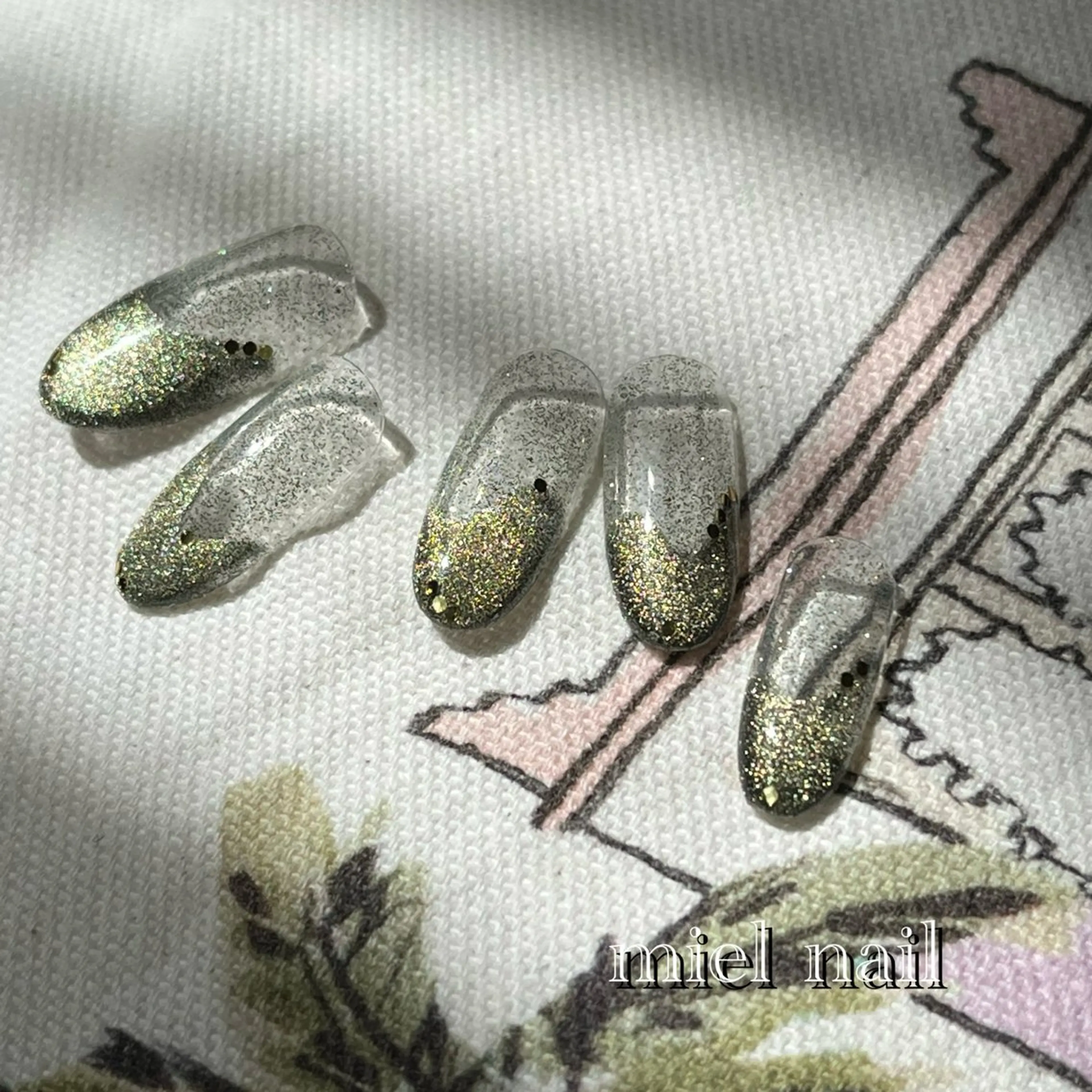 ネイル フラッシュネイル フレンチネイル マグネットネイル 冬ネイル ハンドネイル miel nailのネイルデザイン