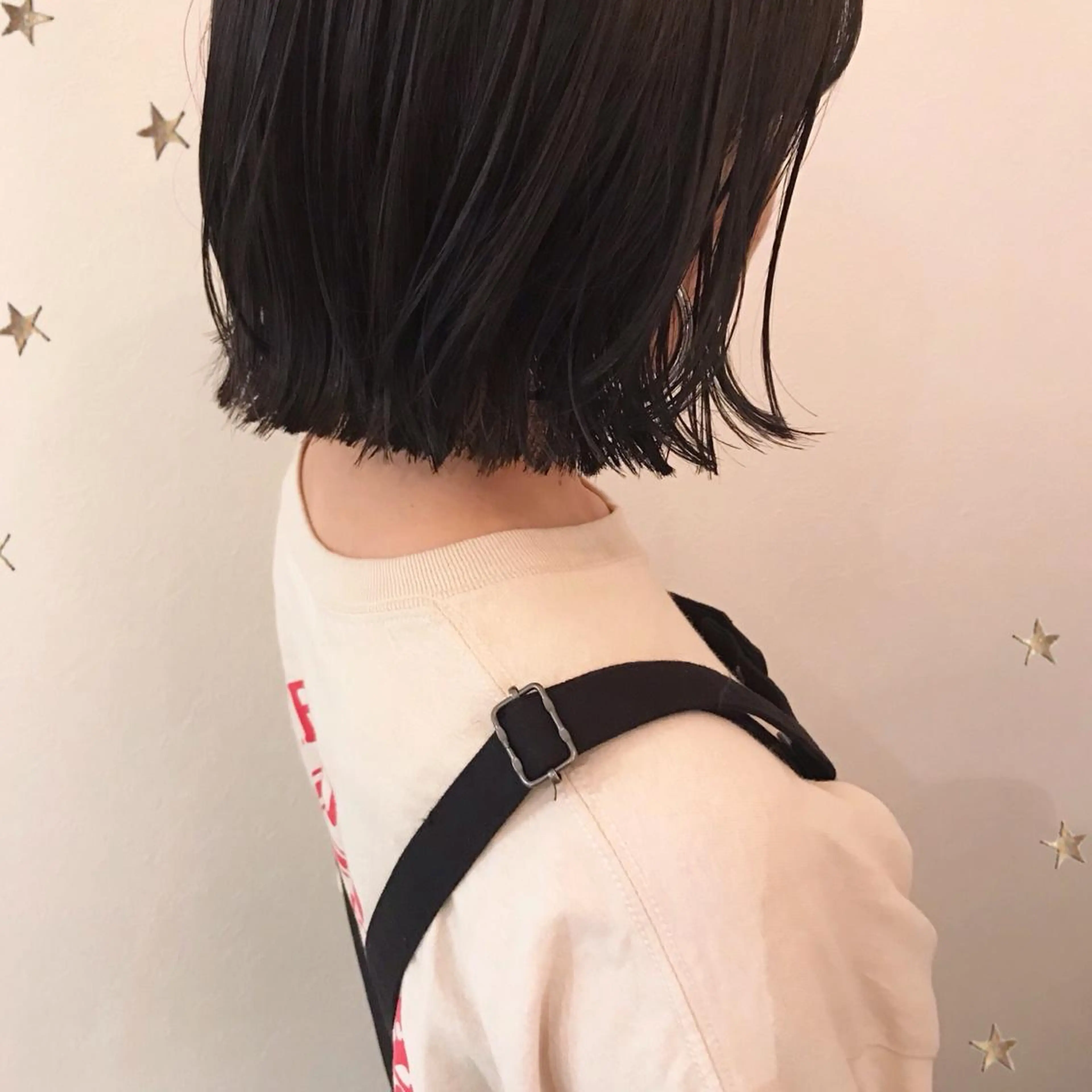 ミディアム カラー 市川 千夏のヘアスタイル