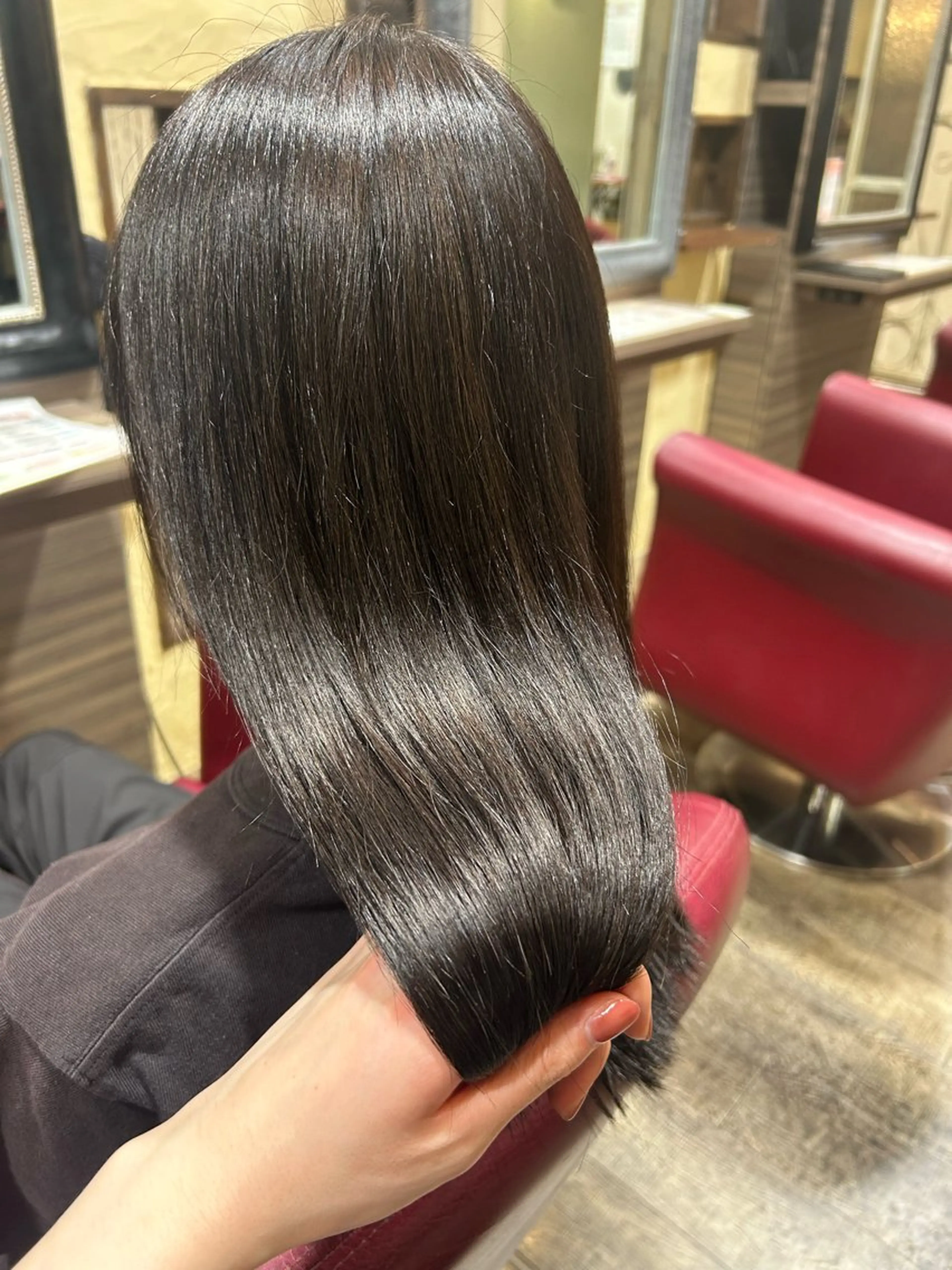 ロング 一宮　　透明感カラー 髪質改善　ヘッドスパのヘアスタイル