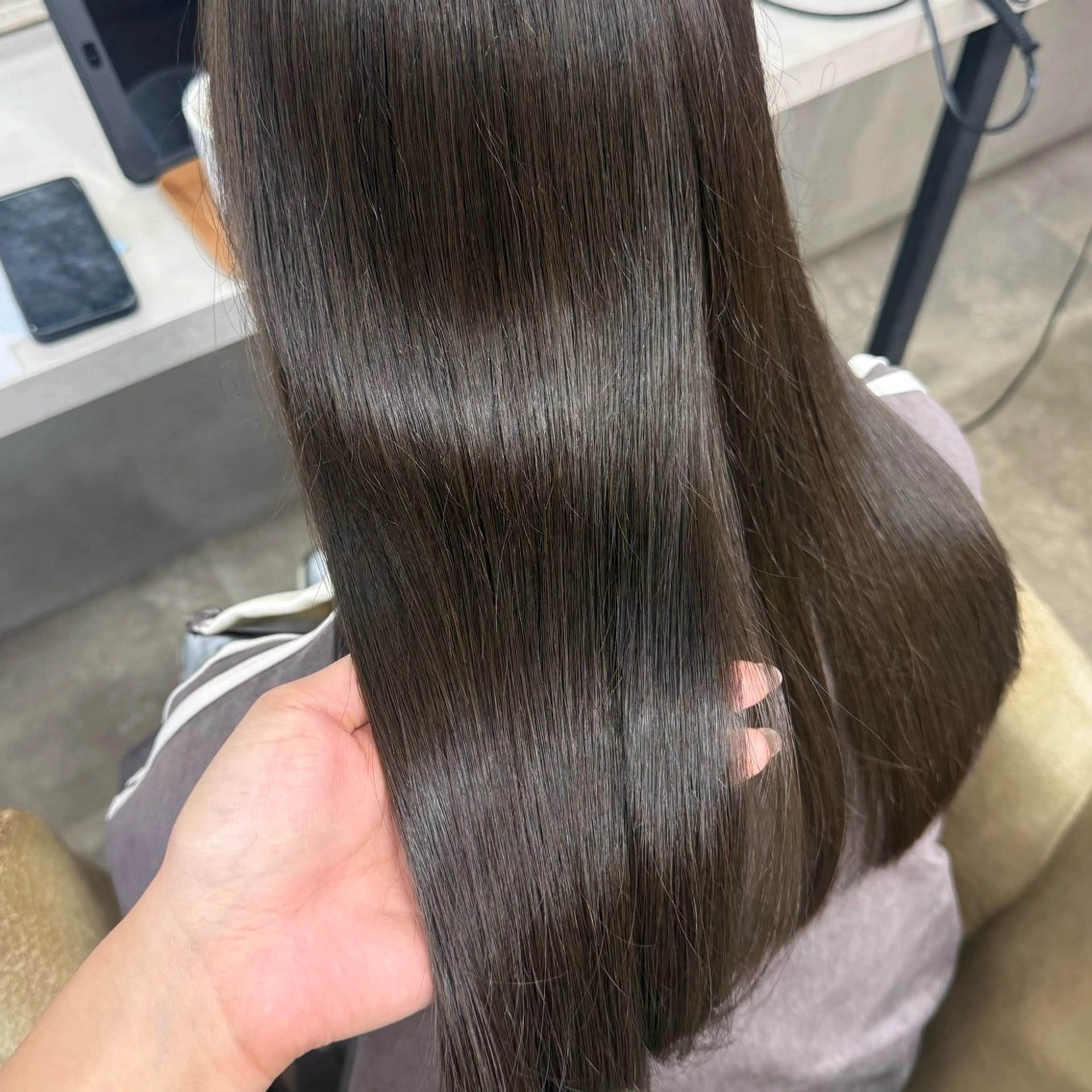 ロング カラー ベージュカラー ブリーチ ブリーチなしカラー オリーブベージュ Hair＆careBlast所属・Blast Erikaのヘアスタイル