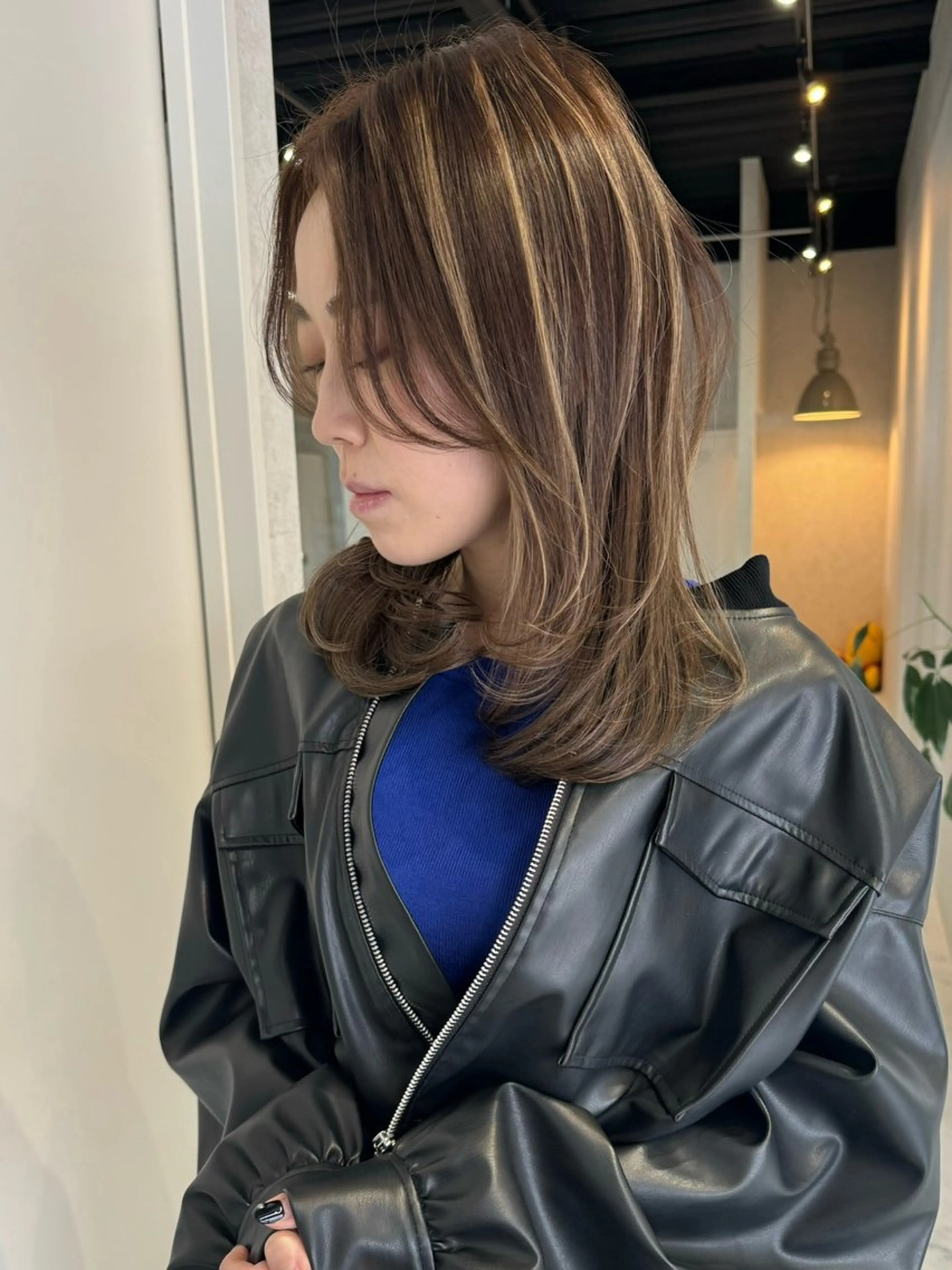 ミディアム カラー ヘアアレンジ ショートボブ バレイヤージュ ブリーチ デザインカラー ダブルカラー カット ヘアカラー トリートメント アンドウ ユウ/ レイヤーカット/韓国のヘアスタイル
