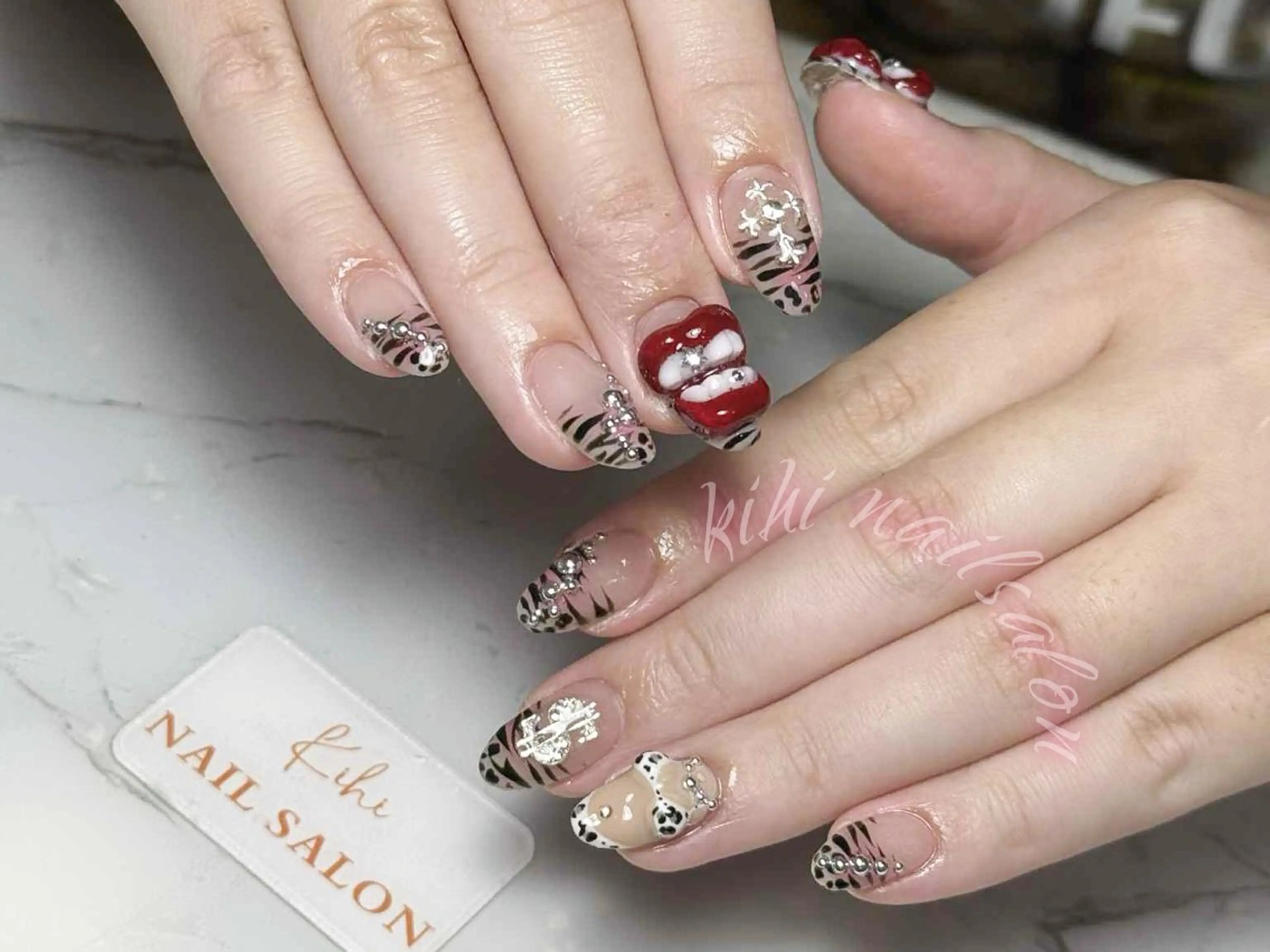 ネイル アートネイル フレンチネイル ジェルネイル グラデーション 韓国ネイル ハンドネイル ハンドケア さくら💮💮 【オフ無料】のネイルデザイン