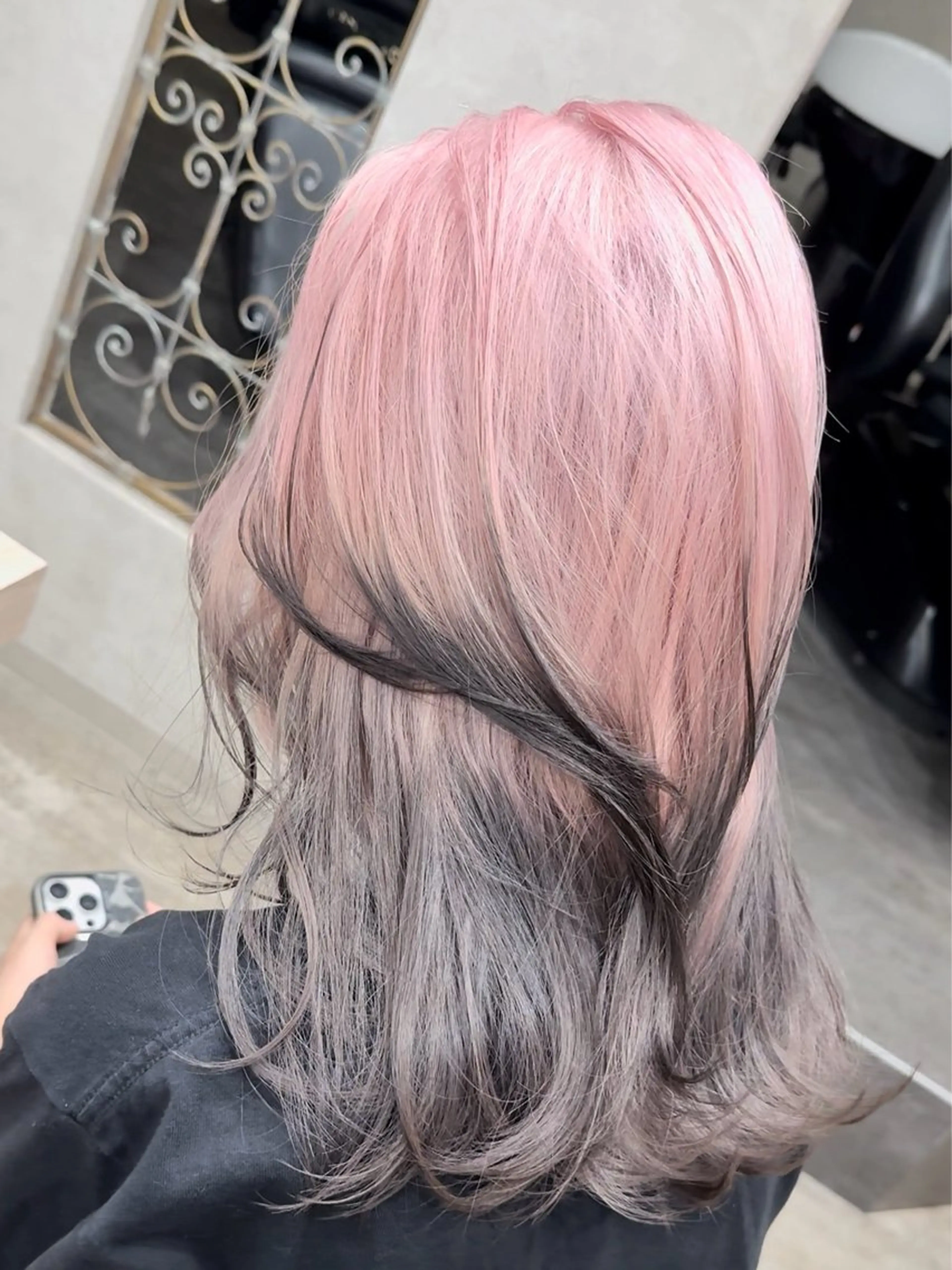 セミロング カラー ヘアカラー ✨レイヤー/柔らかベ ージュ青山✨のヘアスタイル