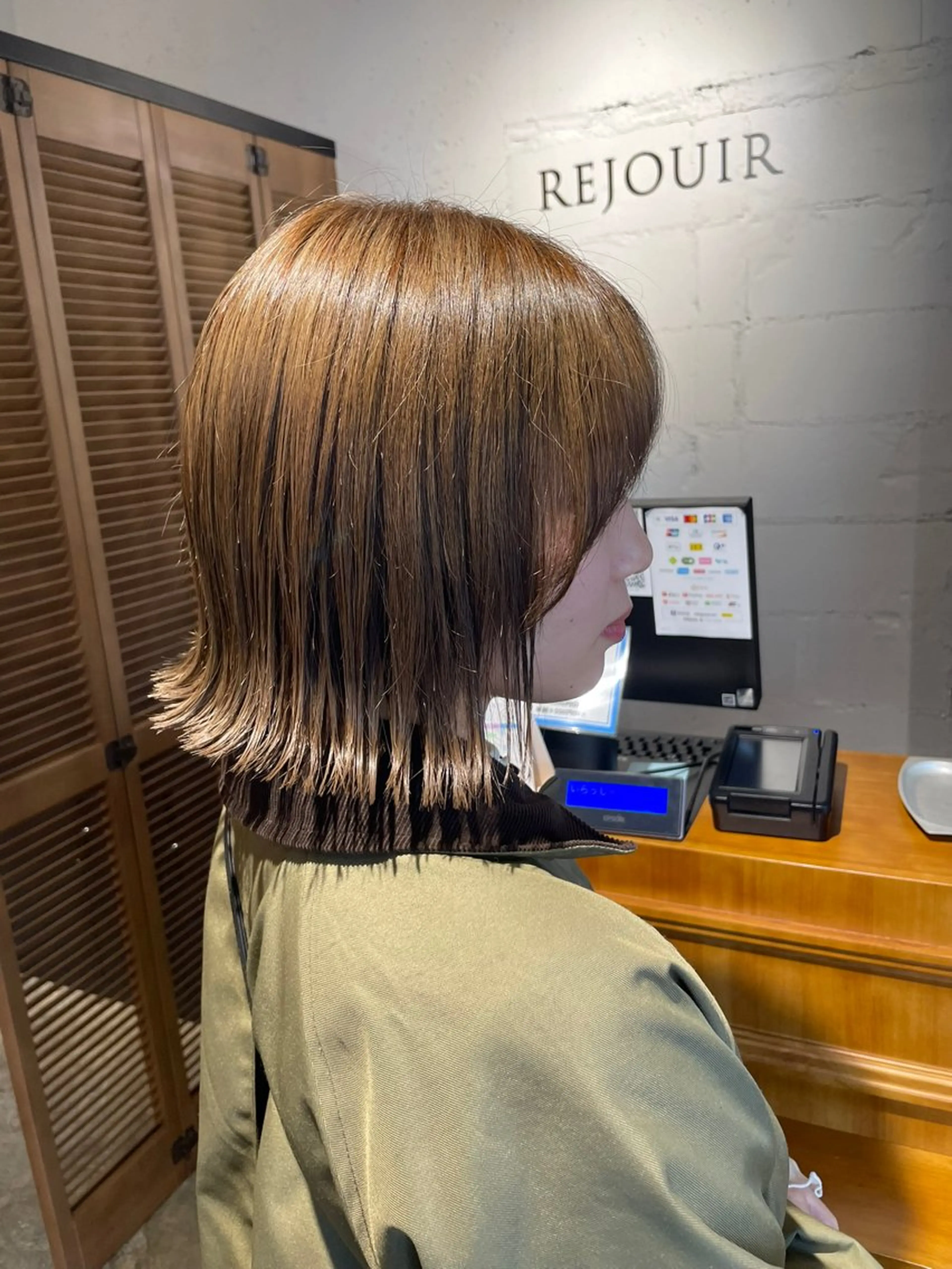 ミディアム カラー ベージュ/ 髪質改善 /末田柊希のヘアスタイル