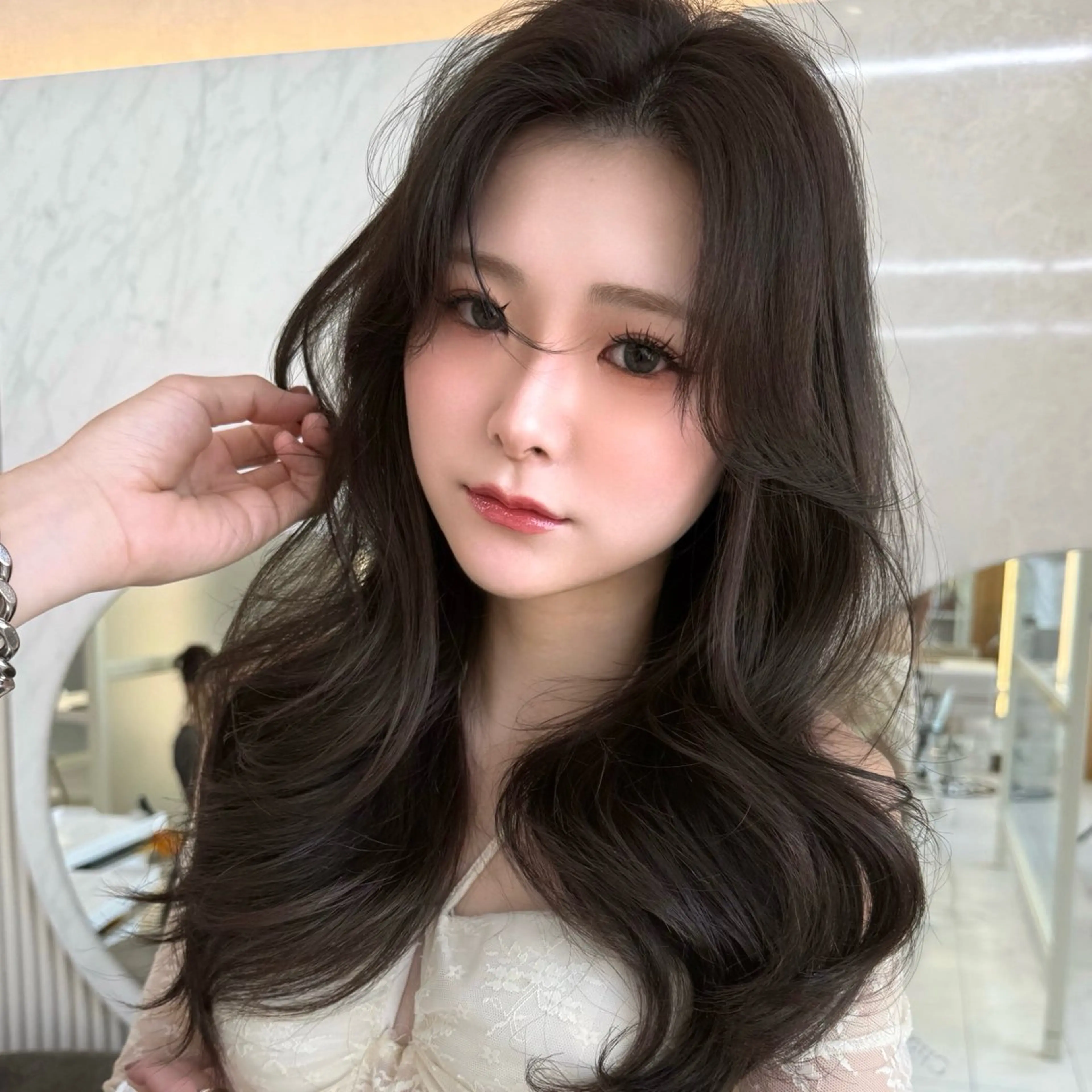 ロング カラー カット ヘアカラー トリートメント 似合わせレイヤー/ 透明感カラーのヘアスタイル