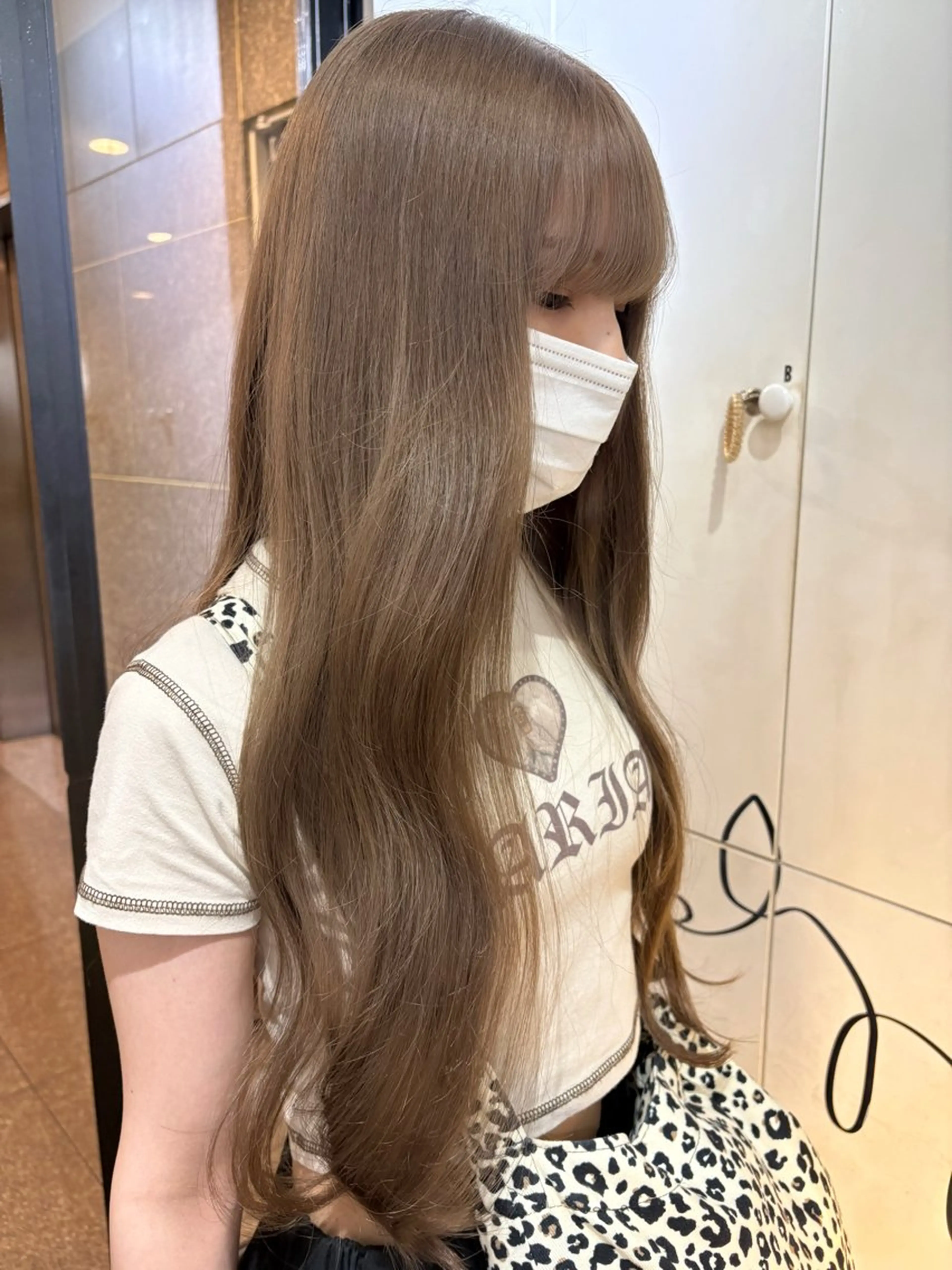 ロング カラー ヘアカラー トリートメント 梅田/透明感カラー 🤍narumiのヘアスタイル