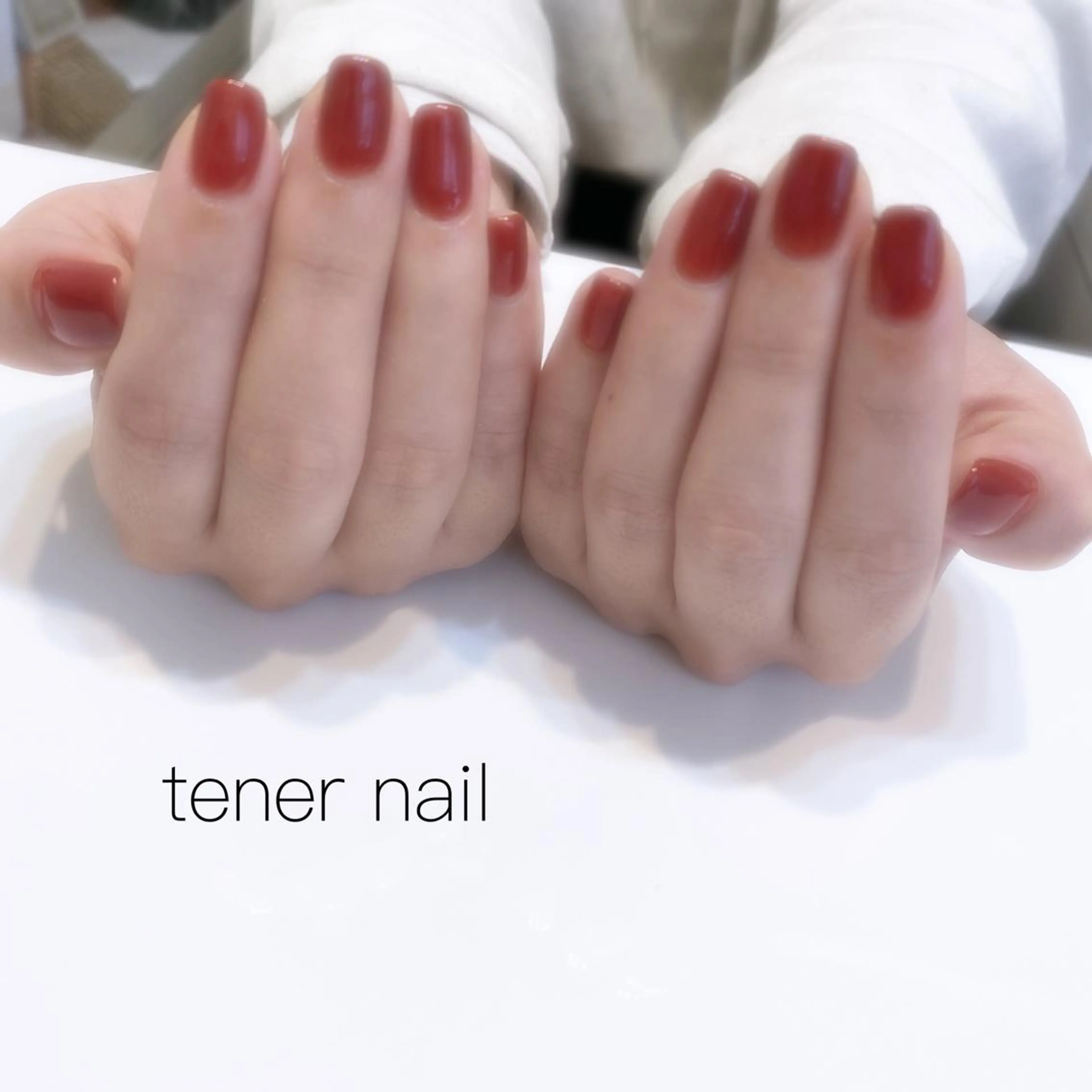 ネイル 赤色 スクエアネイル テネルネイル tener nailのネイルデザイン