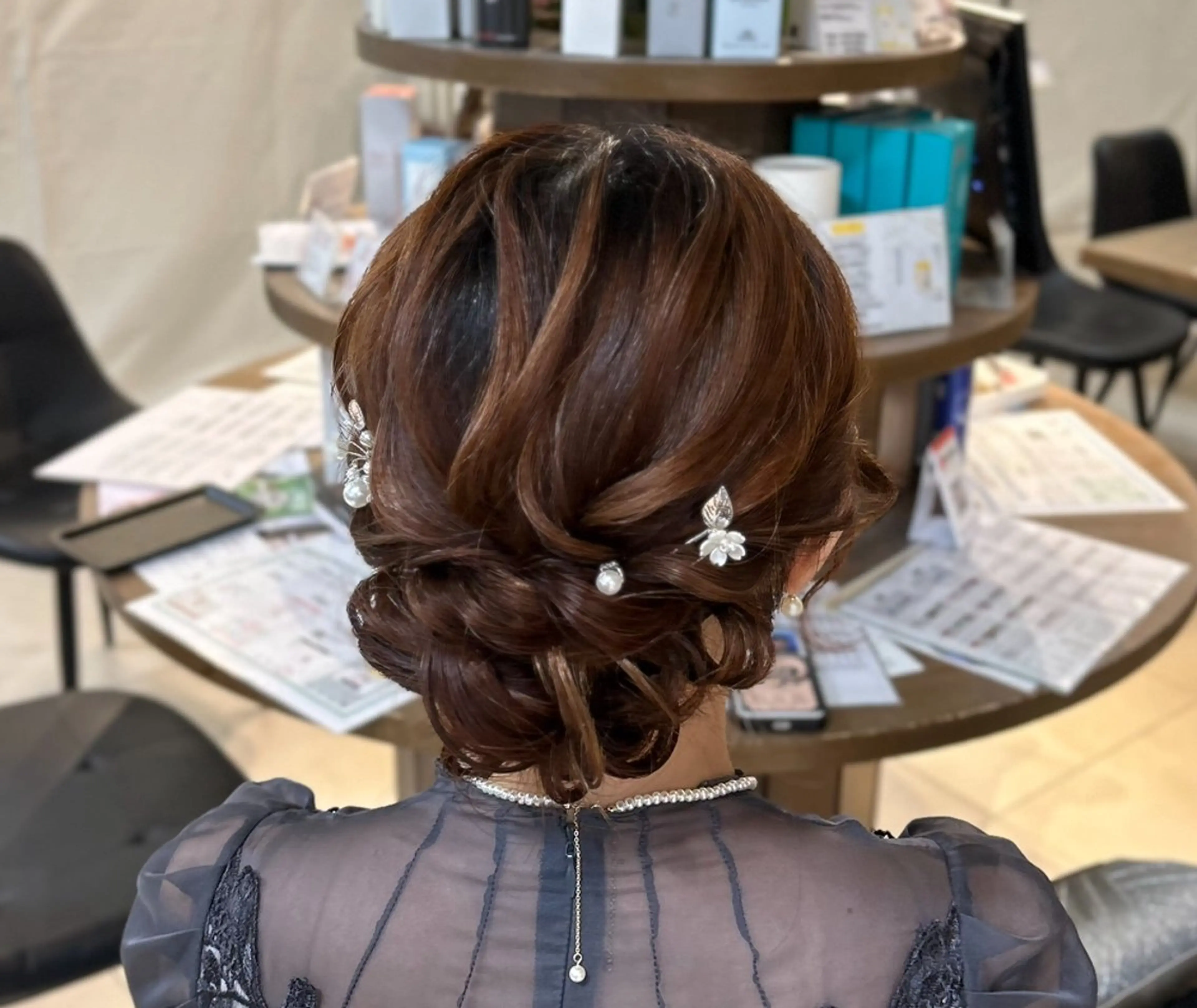 ヘアアレンジ ヘアセット 暖色カラー/アレンジ /束間まつげ🌼のヘアスタイル