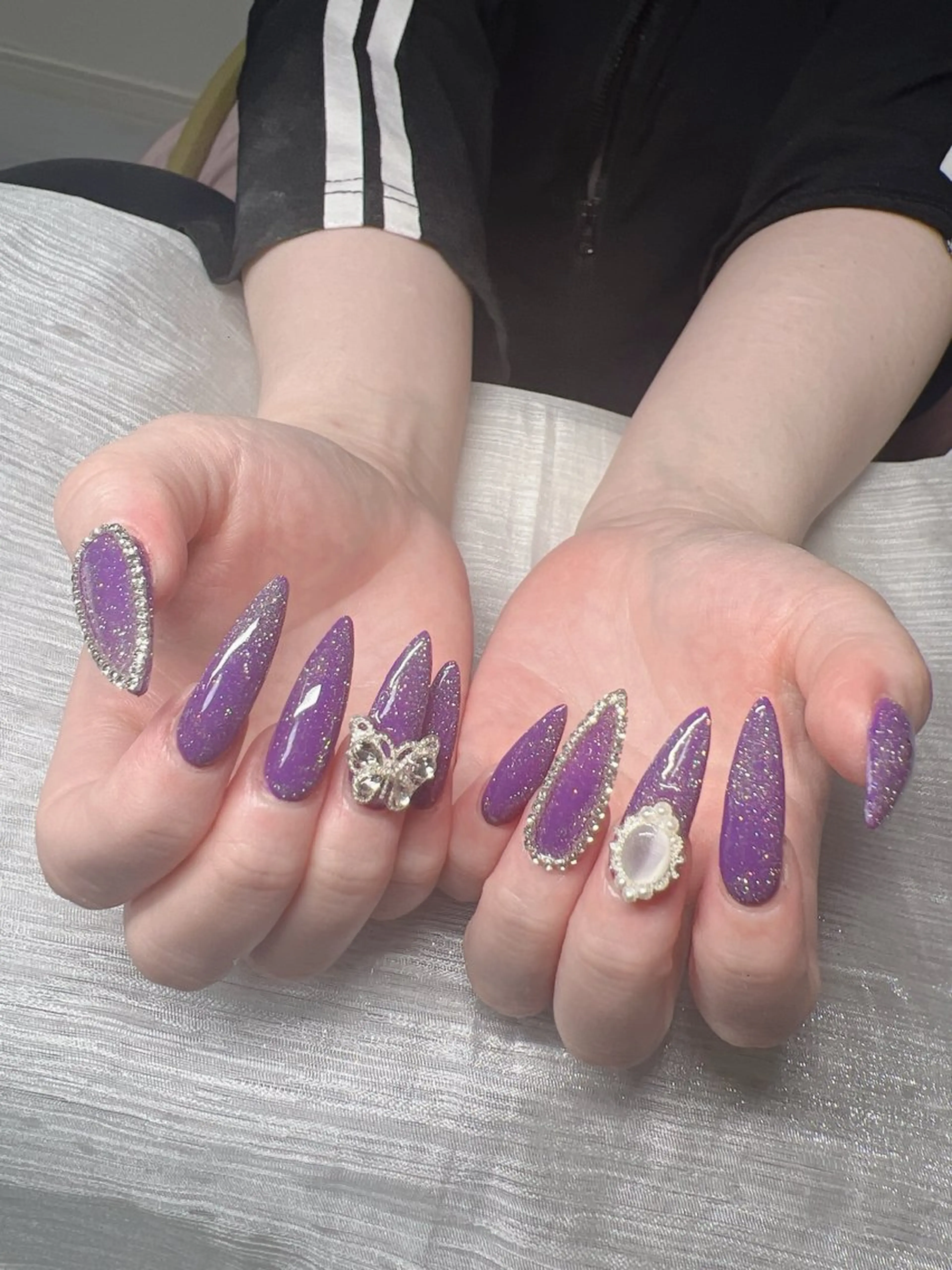 ネイル 長さ出し グラデーション 卒業式 キラキラネイル マグネットネイル Lee Nailsのネイルデザイン