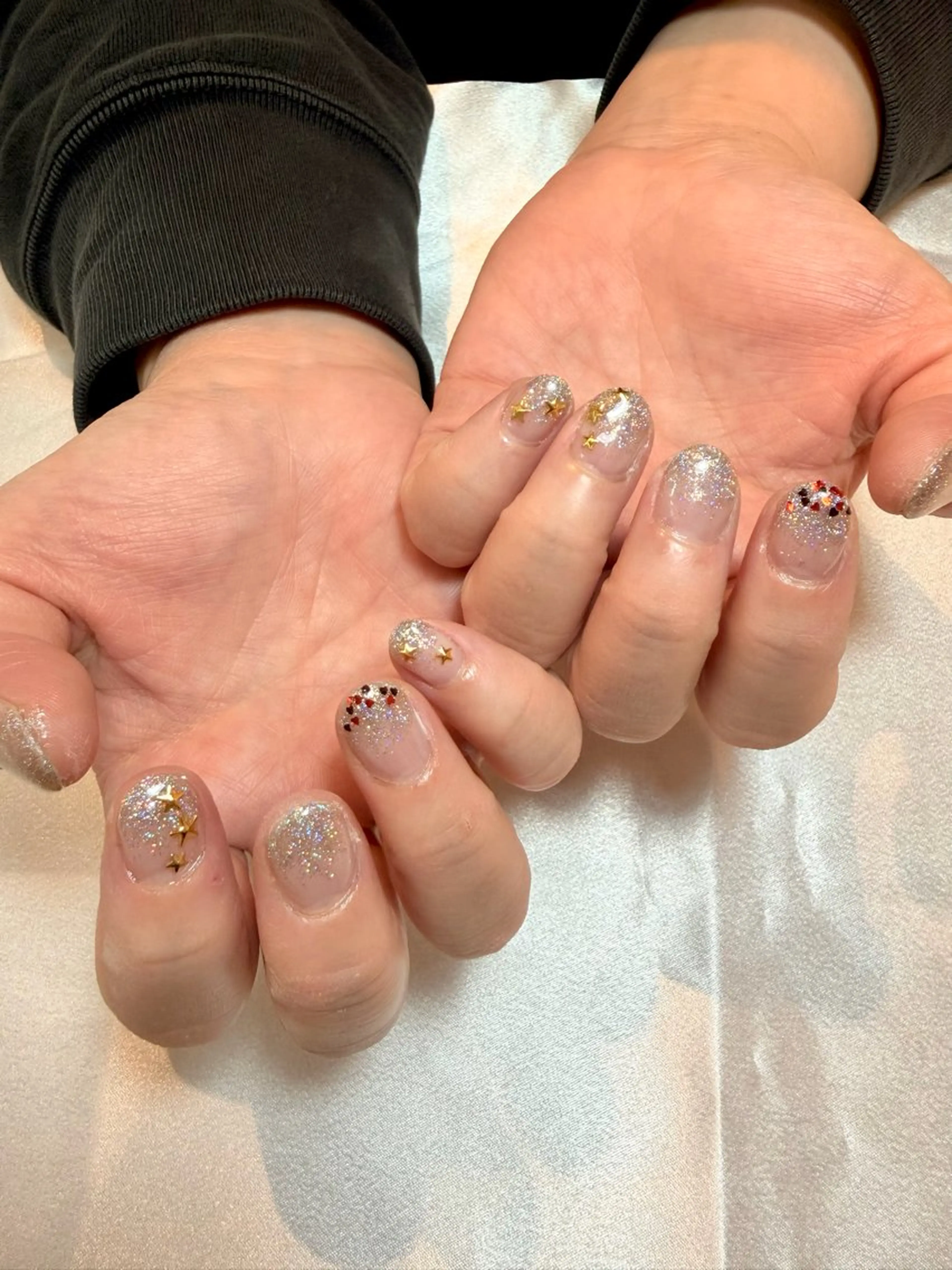 ネイル グラデーション シルバー A. LIBRE.のネイルデザイン