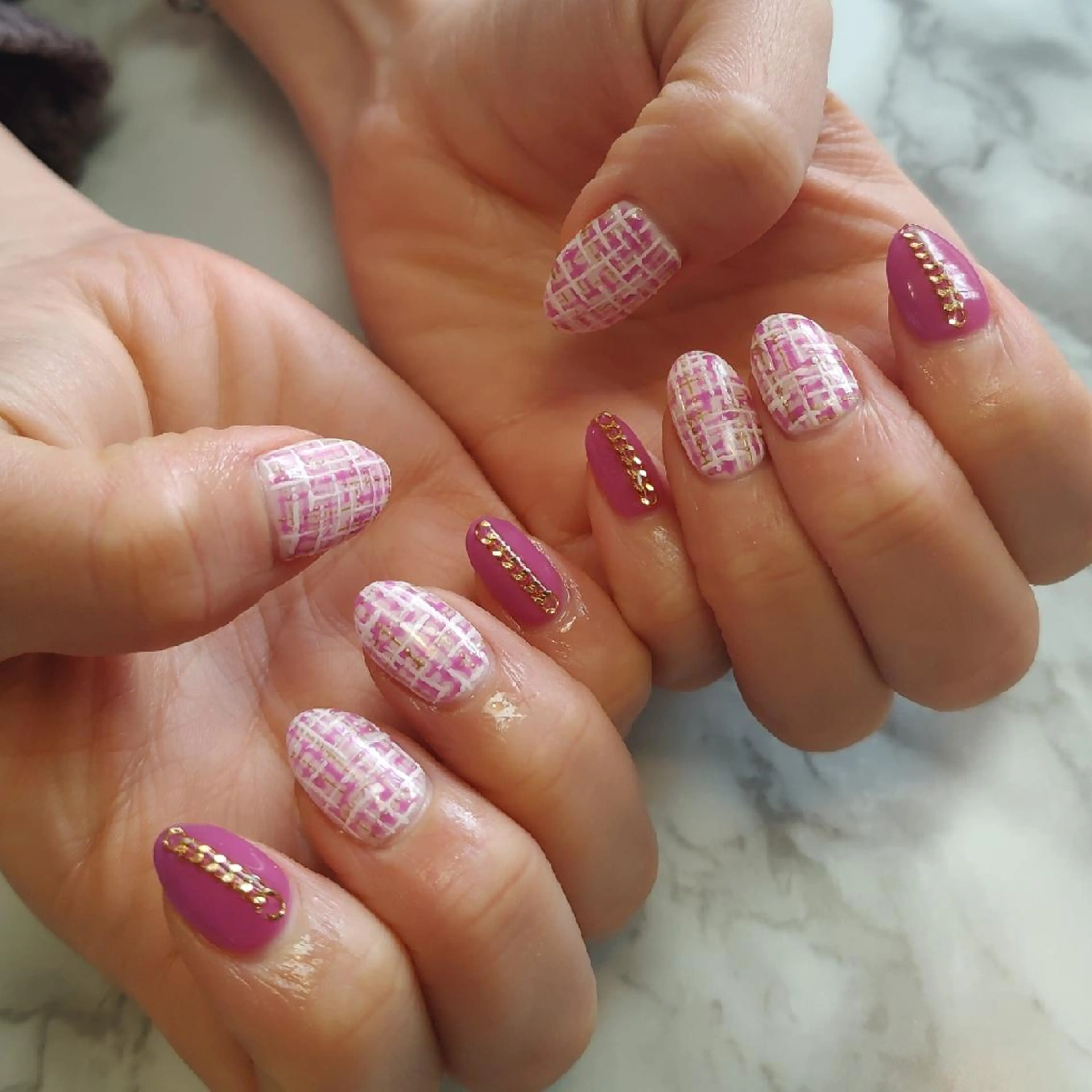 ネイル ツイードネイル ジェヌインネイル 河内のネイルデザイン