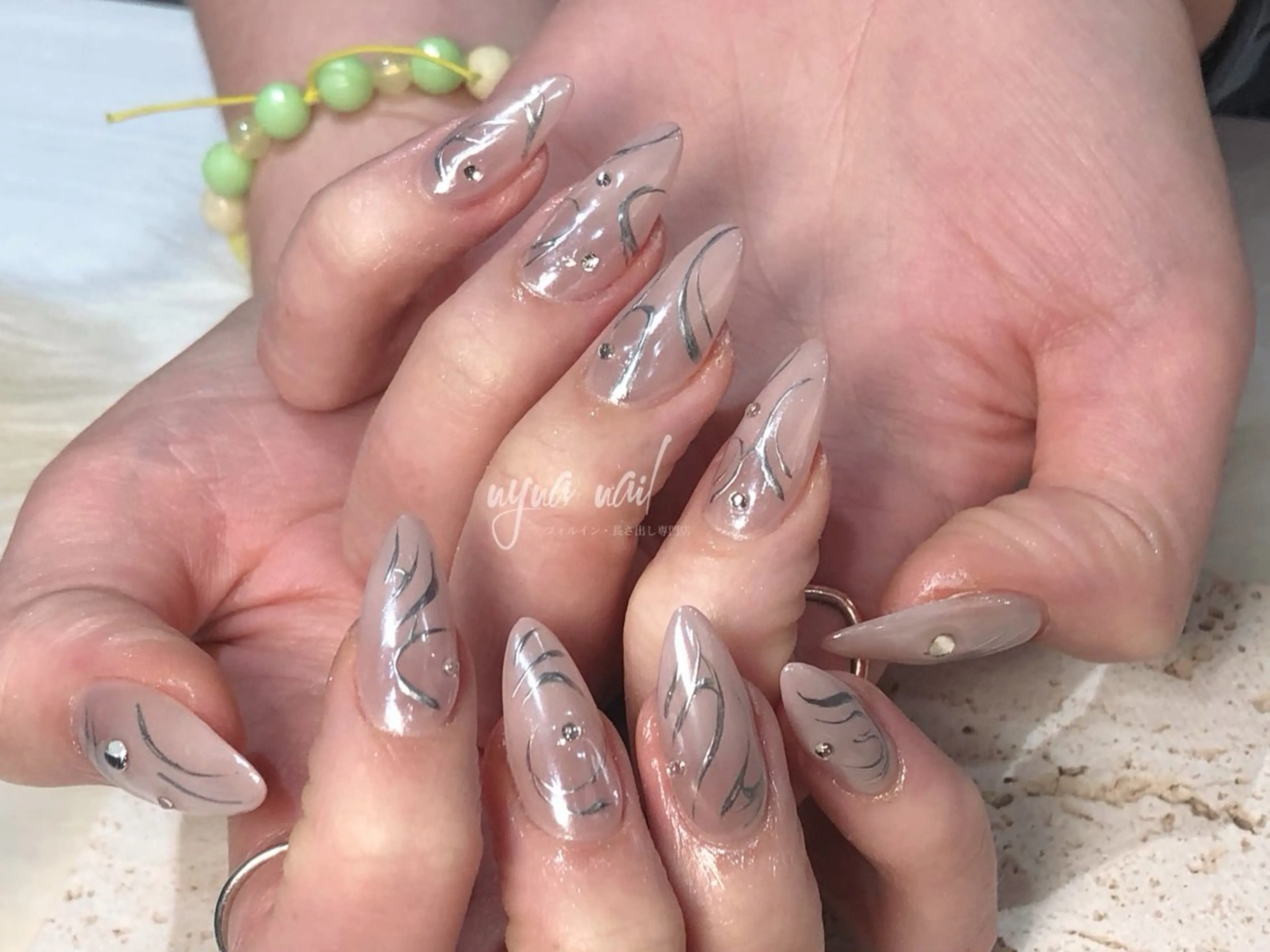 ネイル ハンドネイル 長さ出し専門 nynaのネイルデザイン