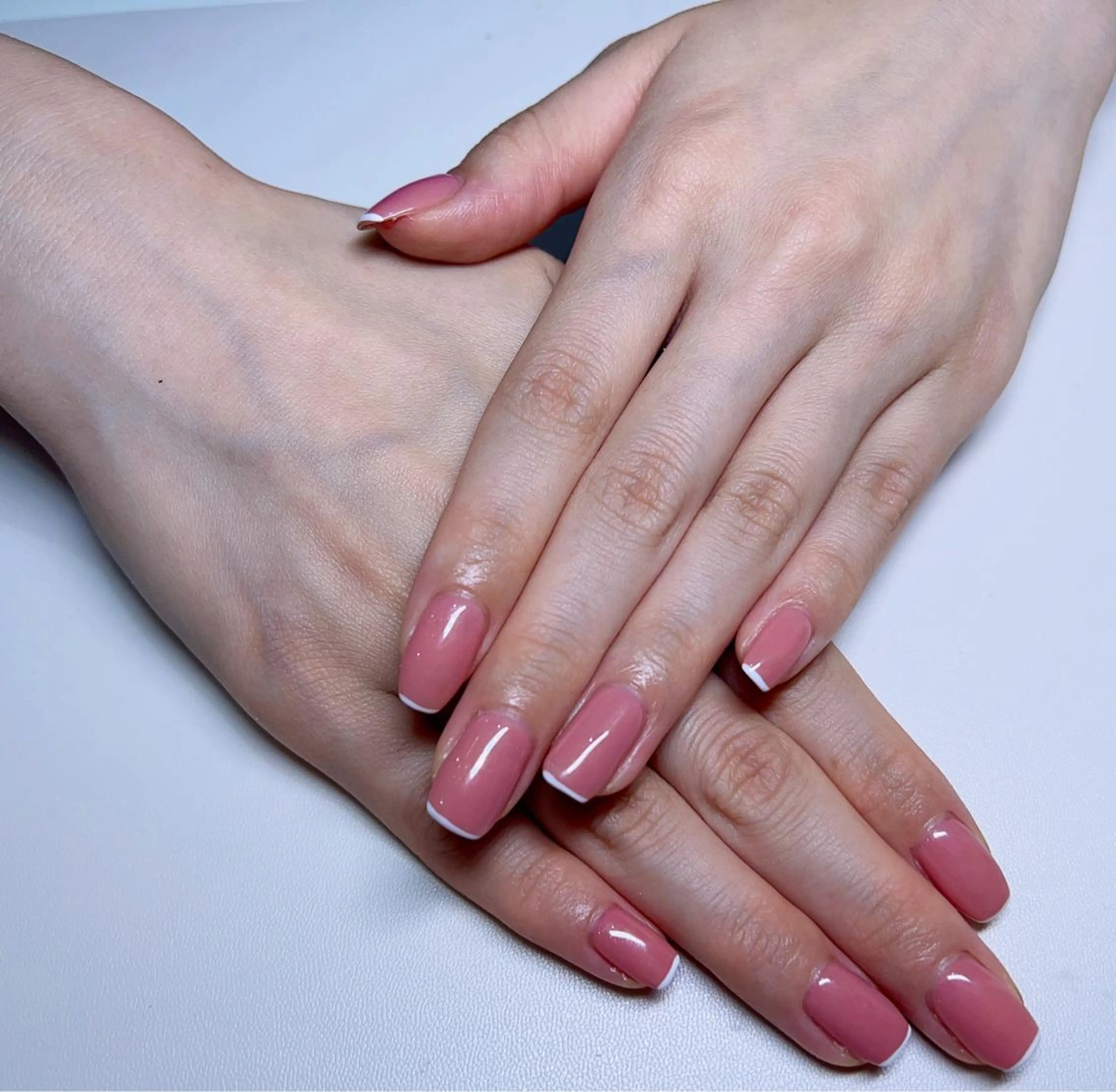 ✨[オフ有り]スキニ-フレンチお好きな色合わせて新感覚【SNSで話題】先端細いフレンチ🎀の写真