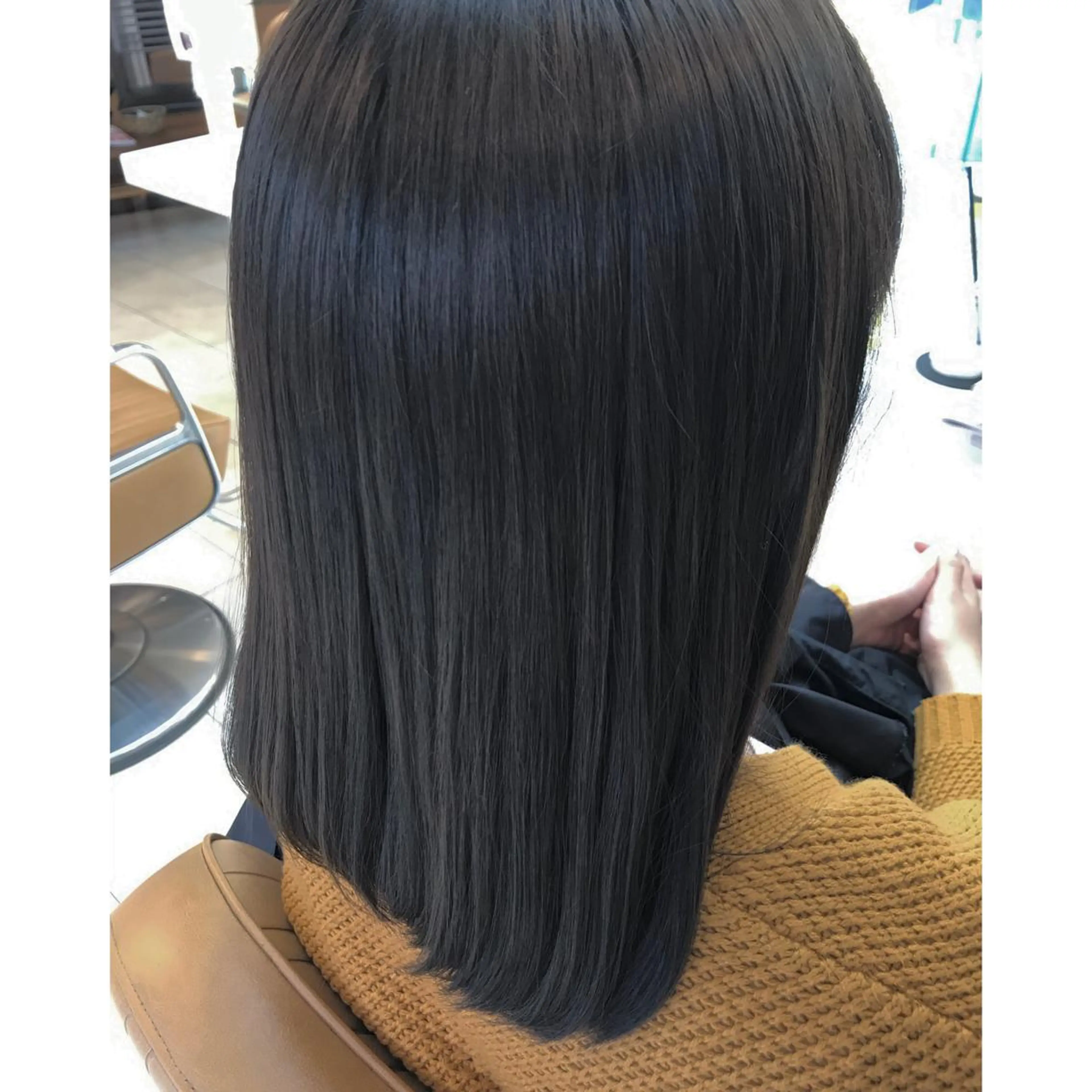 セミロング カラー アディクシーカラー 坂西 春果のマツエク・マツパデザイン