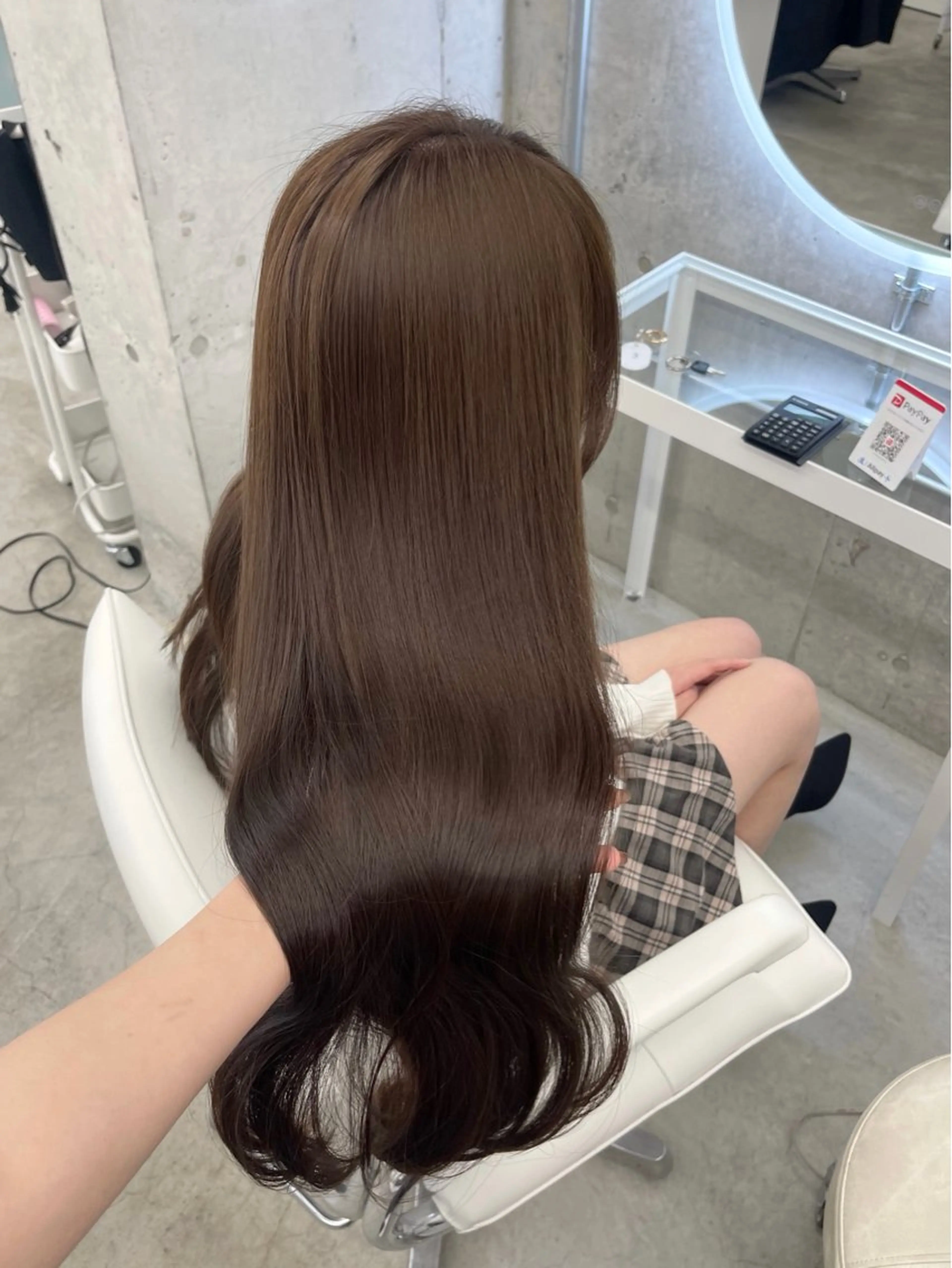 ロング レイヤーカット 透明感カラー表参道のヘアスタイル