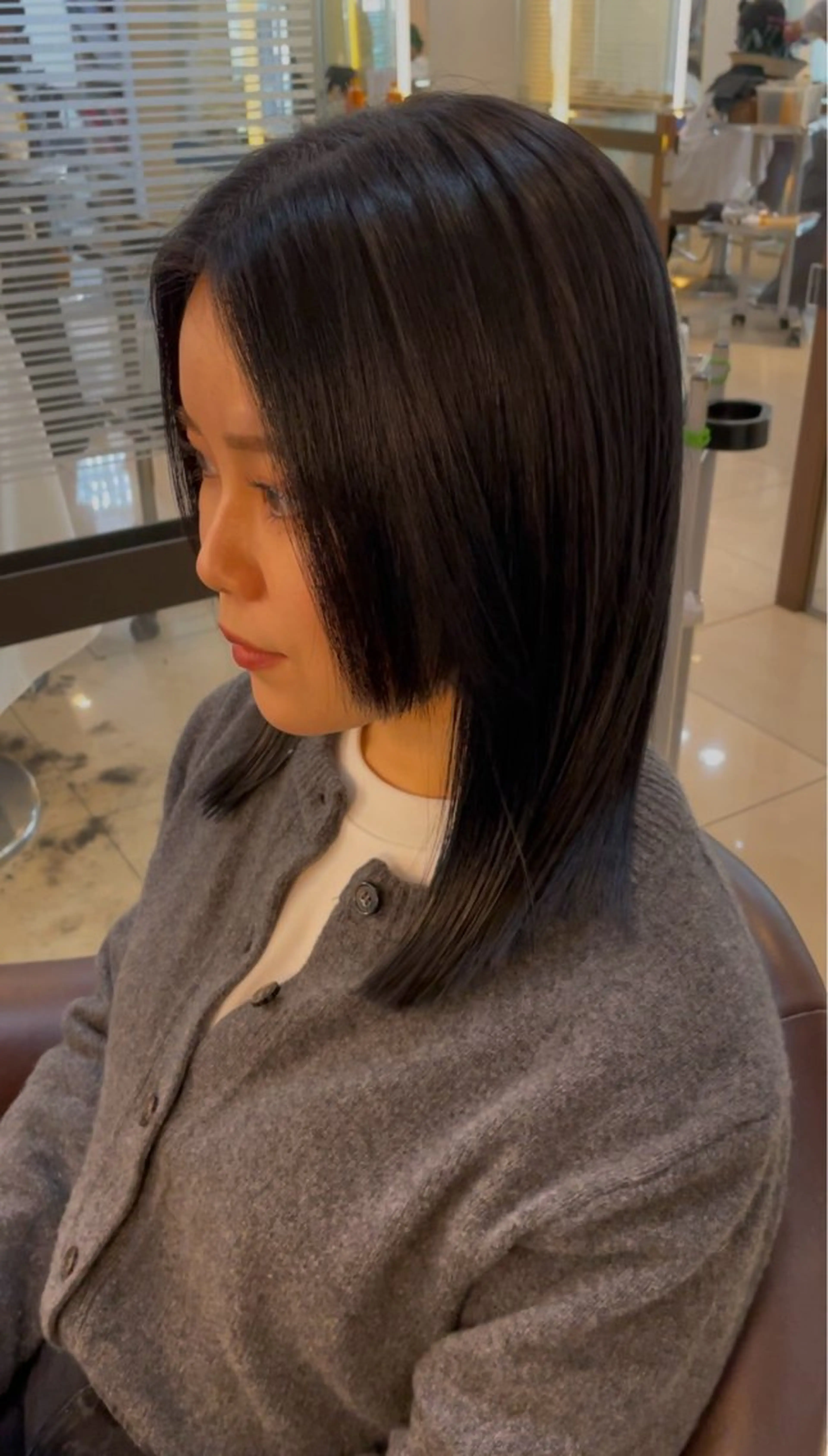 ミディアム 透明感/ハイトーン ／レッドカラー🍓のヘアスタイル