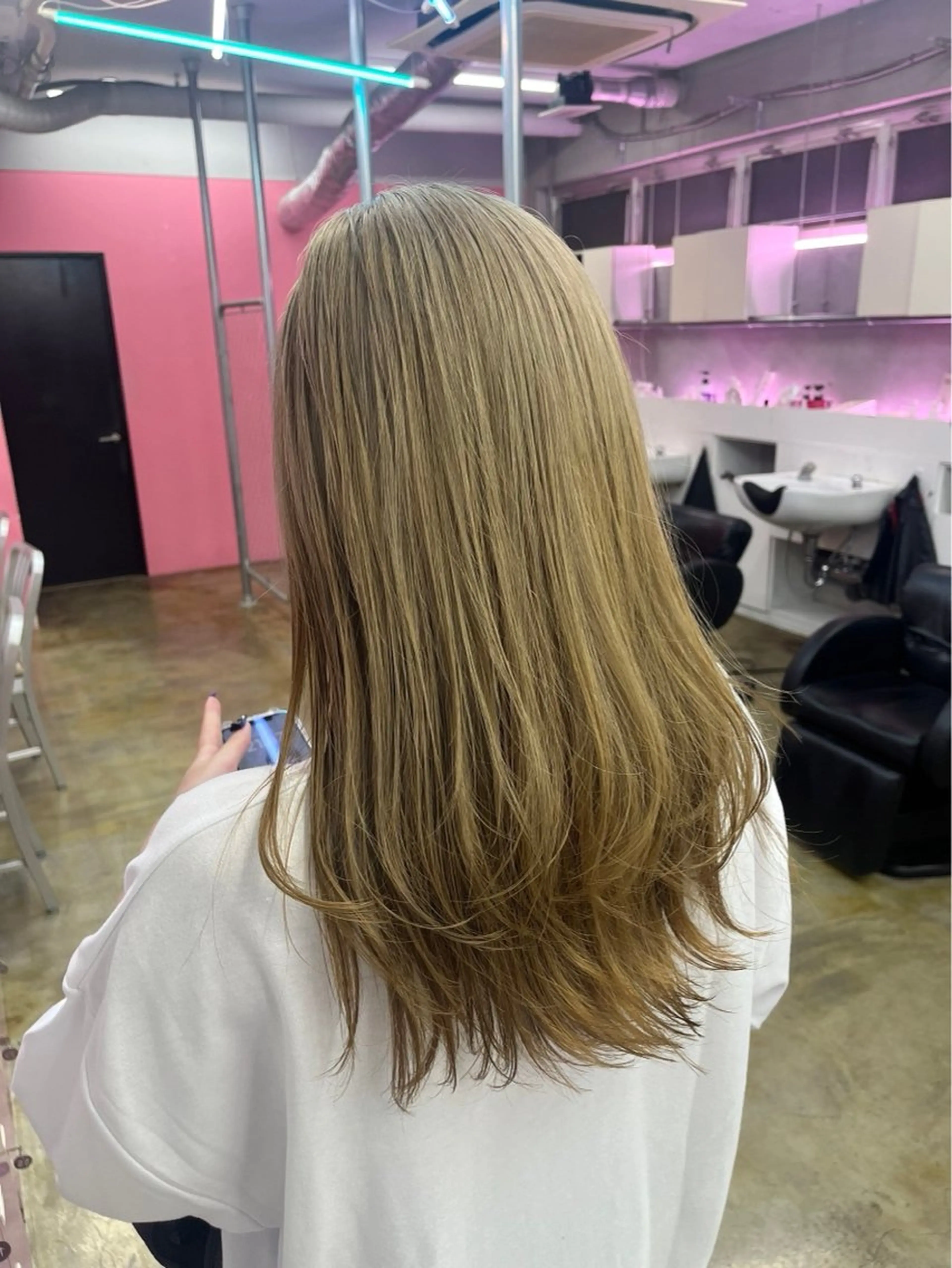 セミロング トリートメント 抜け感/ワンカラー/ 明大前/桑田のヘアスタイル