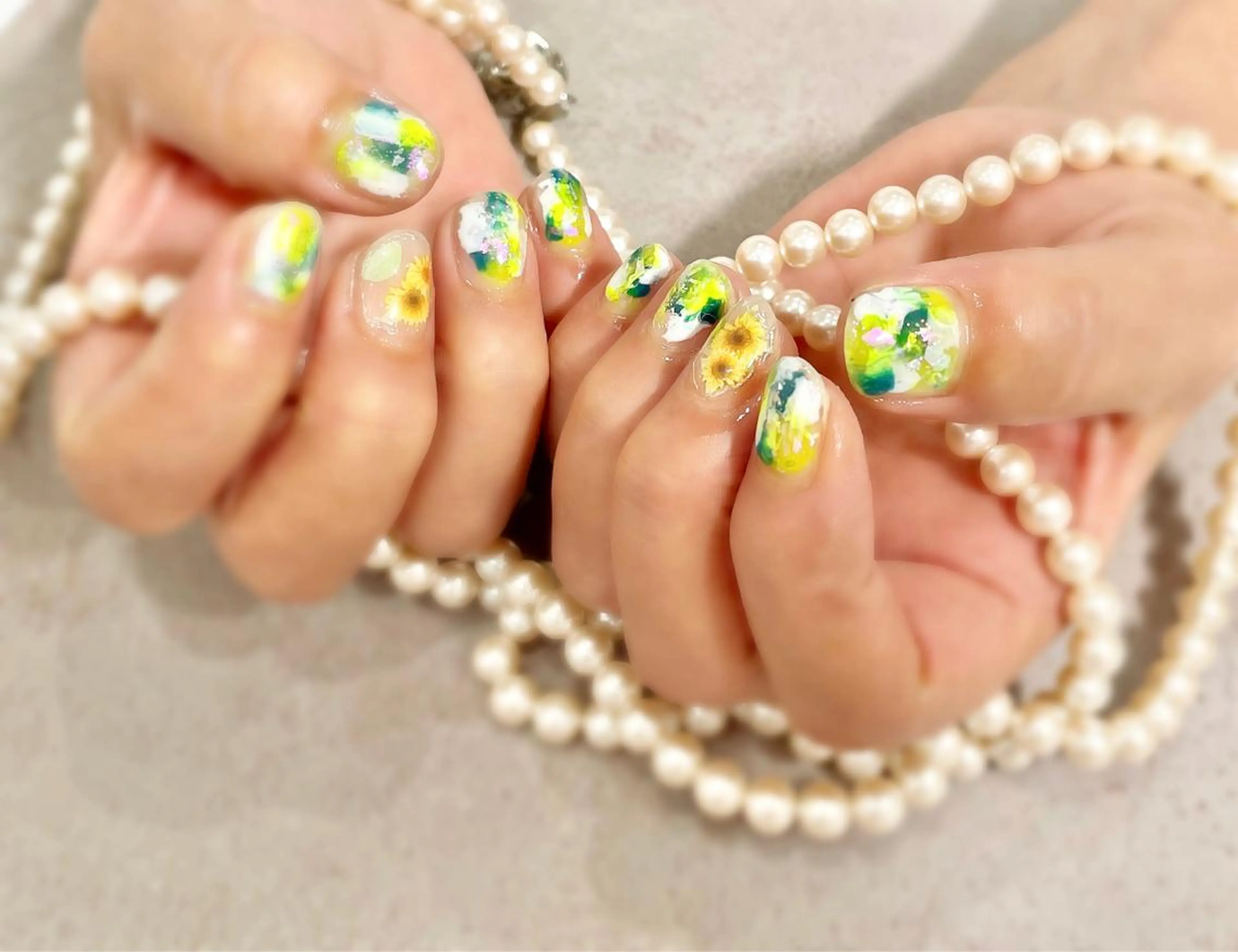 ショート ハンドネイル BURGUNDY 🌹eriのネイルデザイン