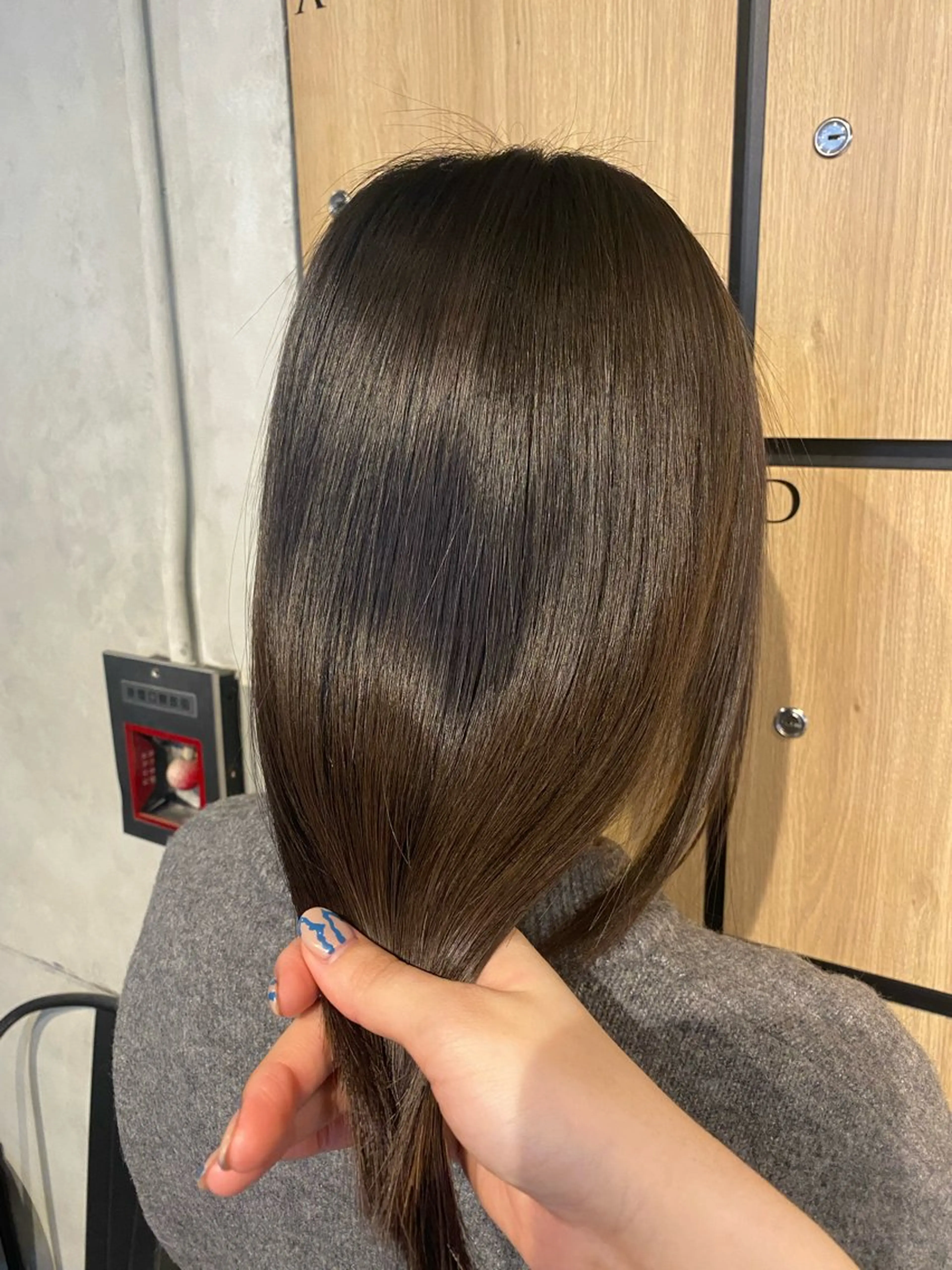 セミロング トリートメント ヘアカラー トリートメント Jewel Box東梅田所属・髪質改善サロン 梅田/ヨナミネのヘアスタイル