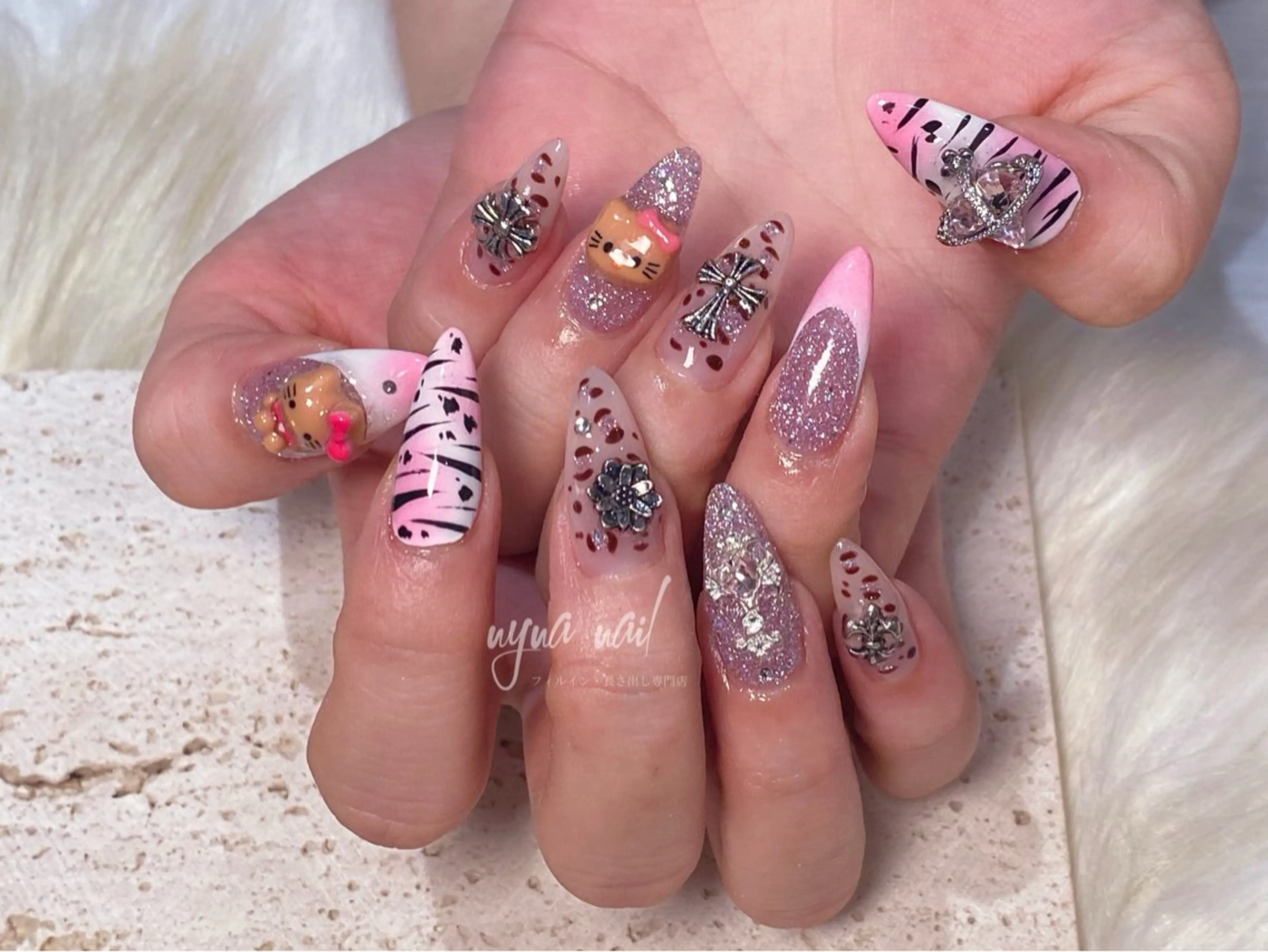ネイル アニマル柄 長さ出し 長さ出し専門 nynaのネイルデザイン