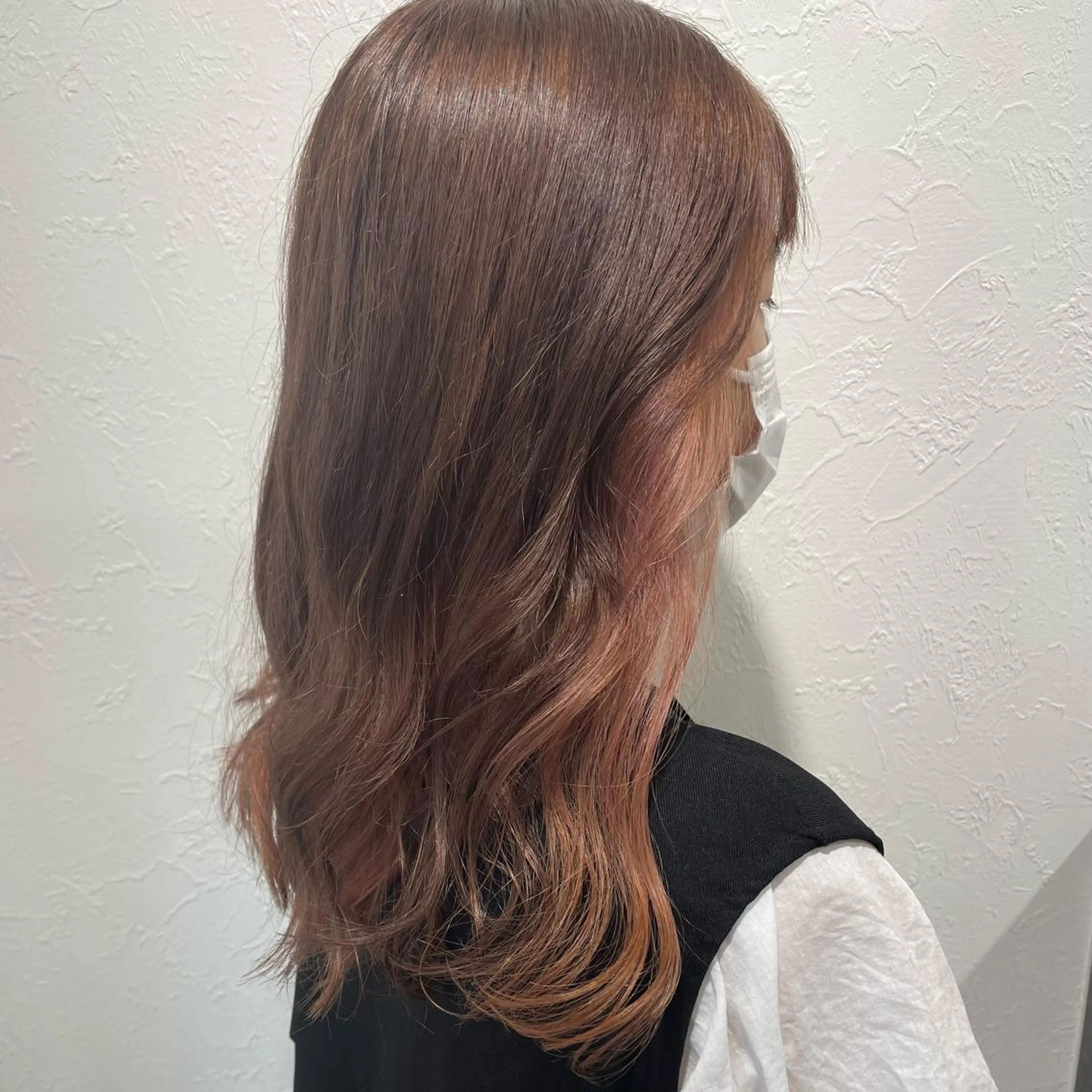 セミロング カラー shiho .のヘアスタイル