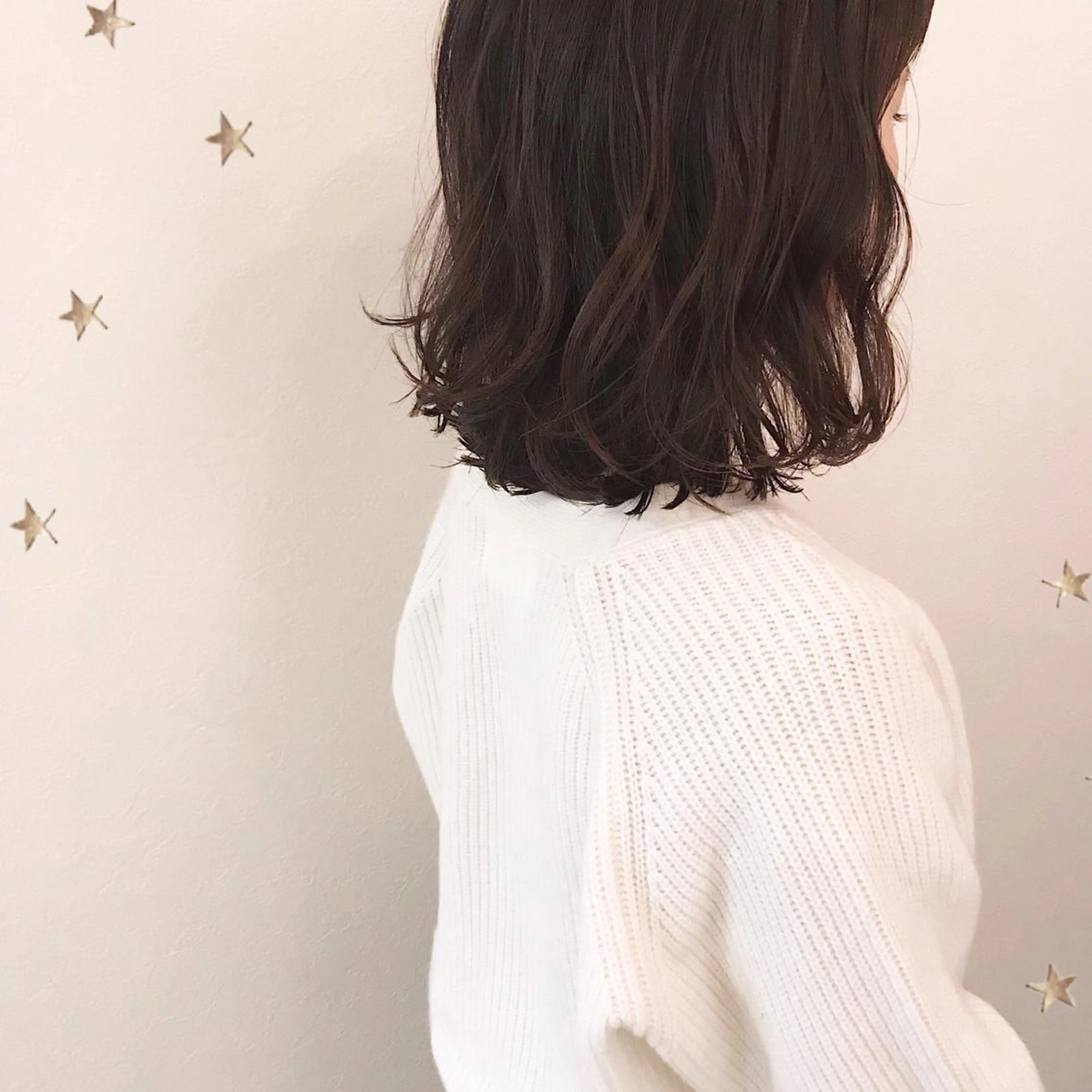 ミディアム 市川 千夏のヘアスタイル