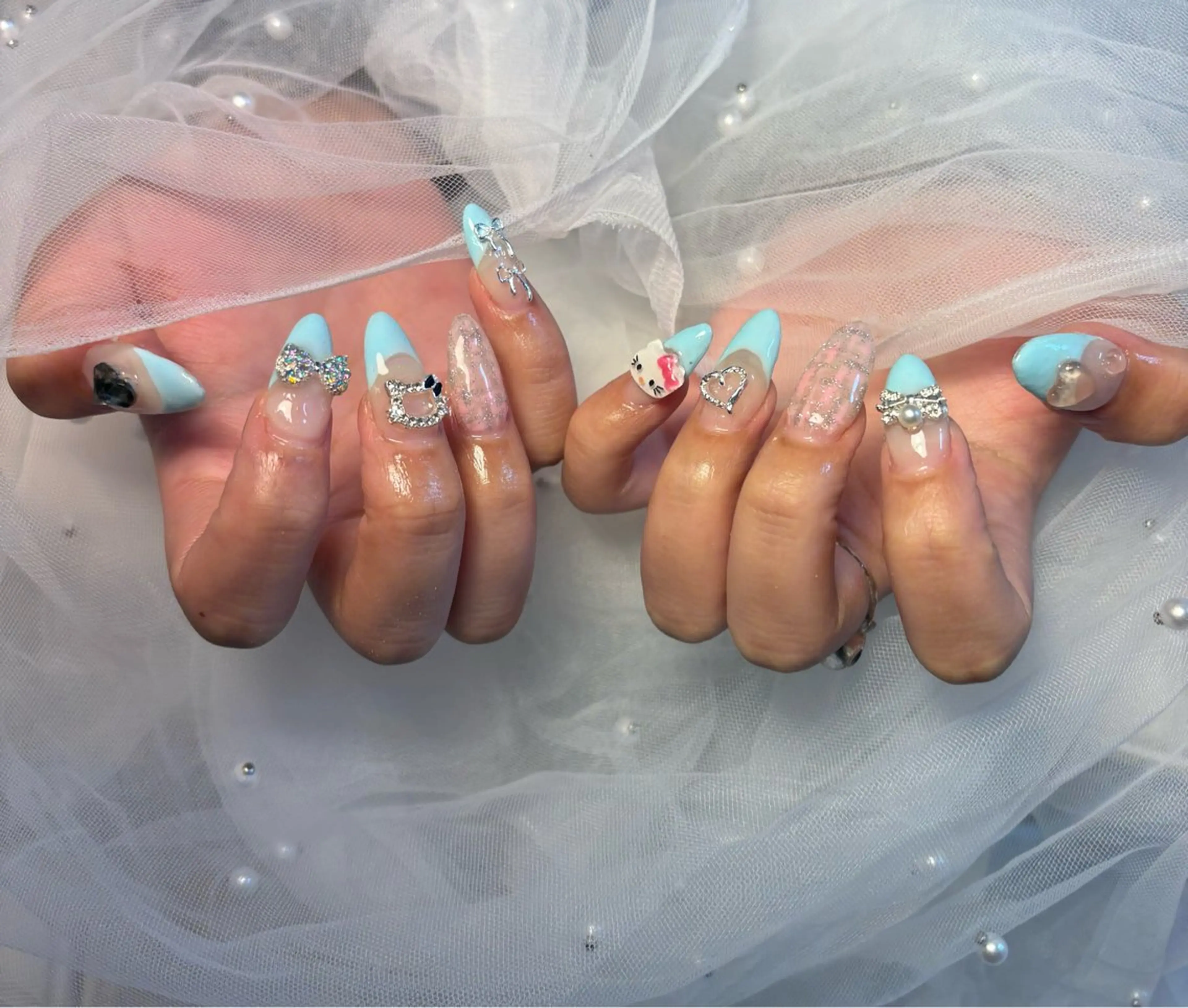 ネイル フラッシュネイル フットネイル フレンチネイル ジェルネイル ガラスフレンチ Nail salon Natulalのネイルデザイン