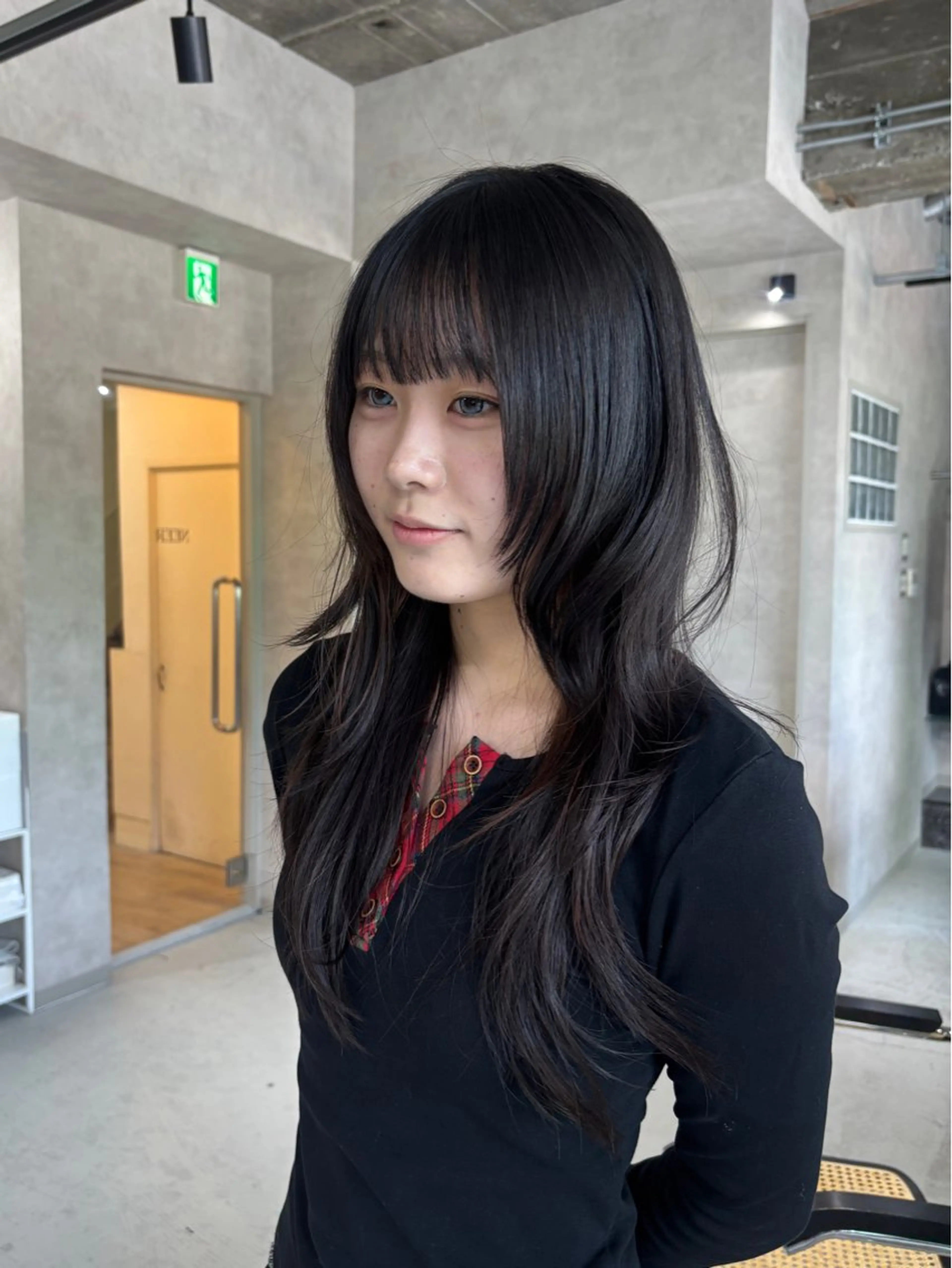 ロング ハッシュカット レイヤーカット 長崎 紗南のヘアスタイル