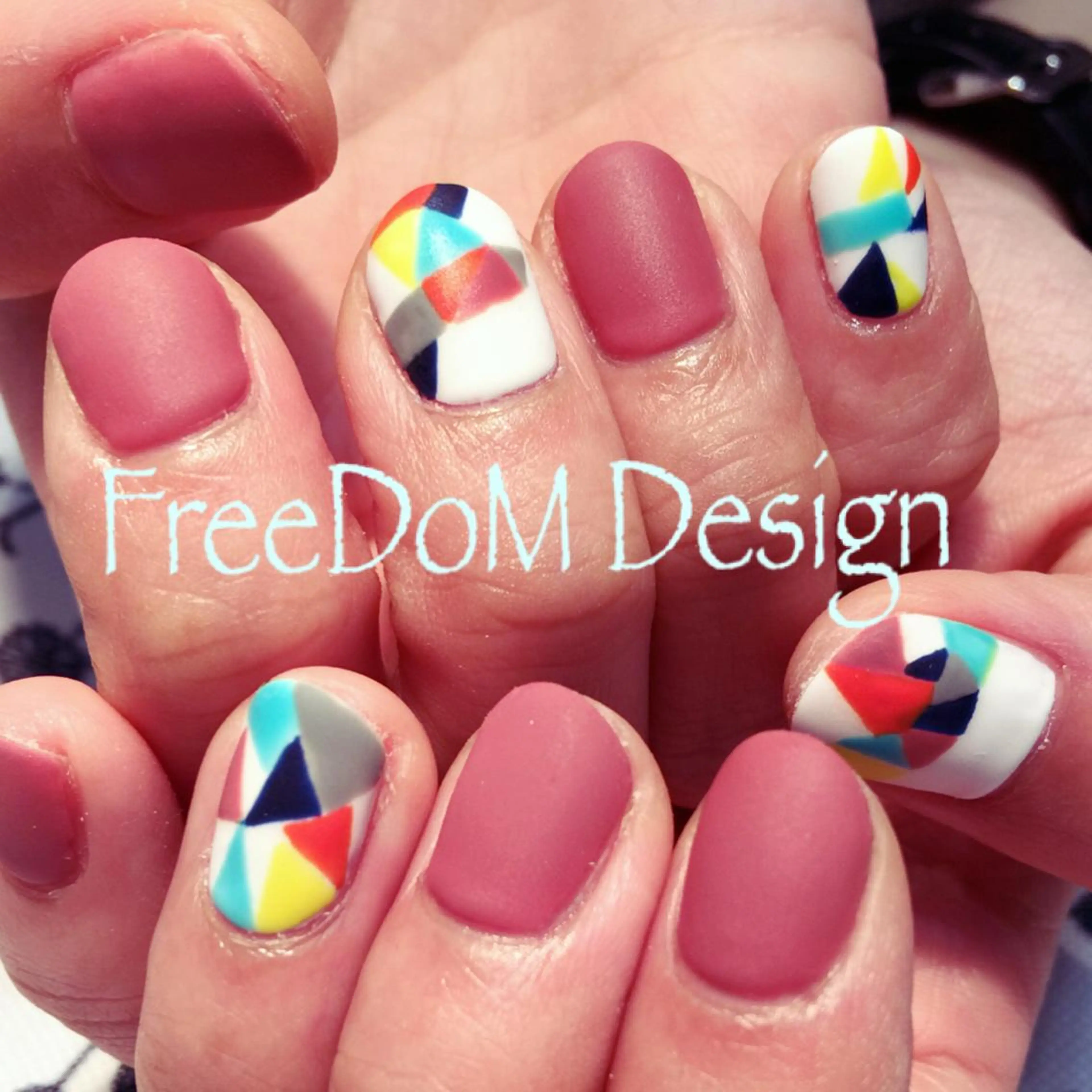 ネイル アートネイル ＦreeDoＭ   Design所属・W KUMIのネイルデザイン