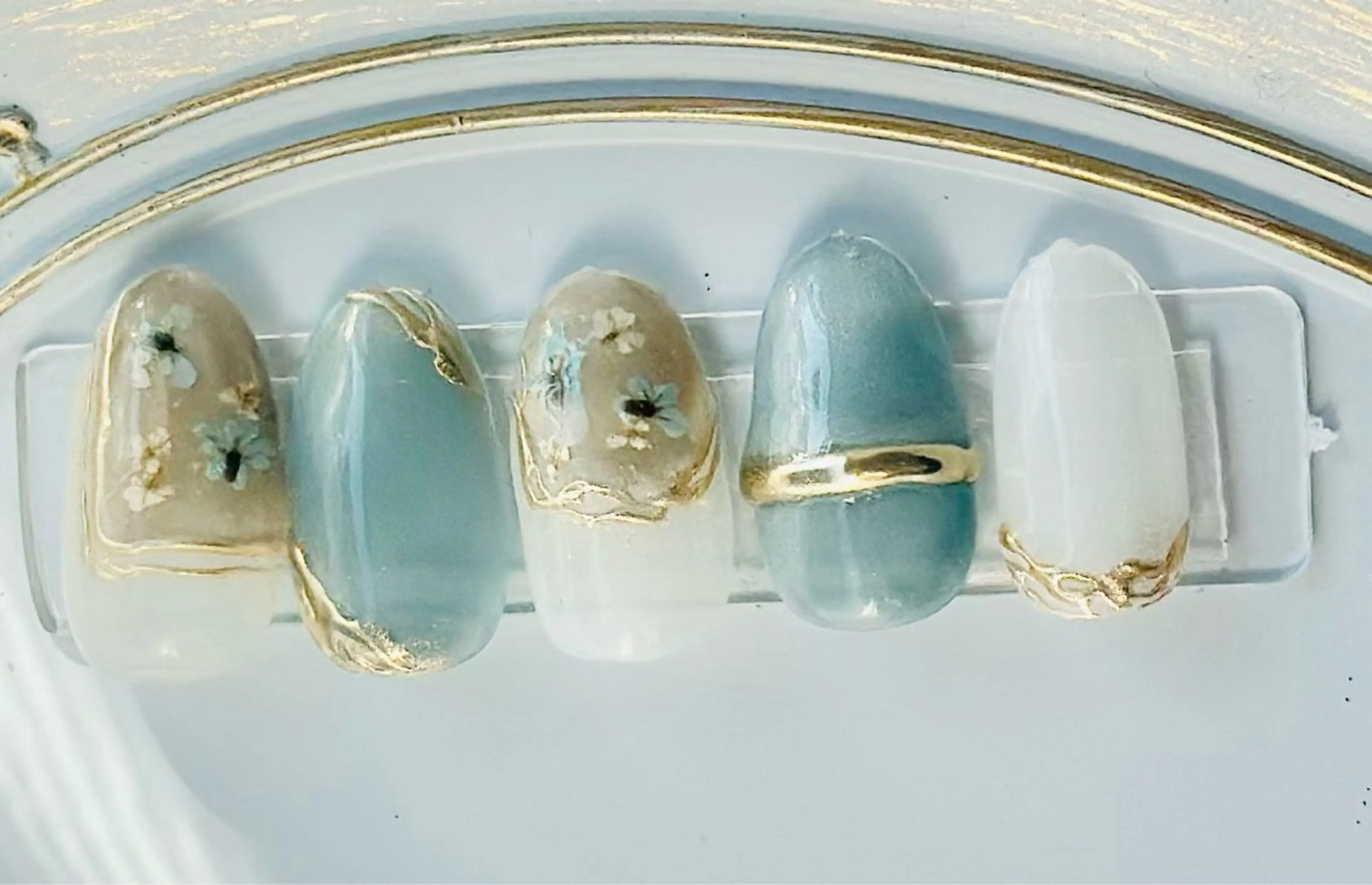 ネイル 春ネイル nailsalon oluoluのネイルデザイン