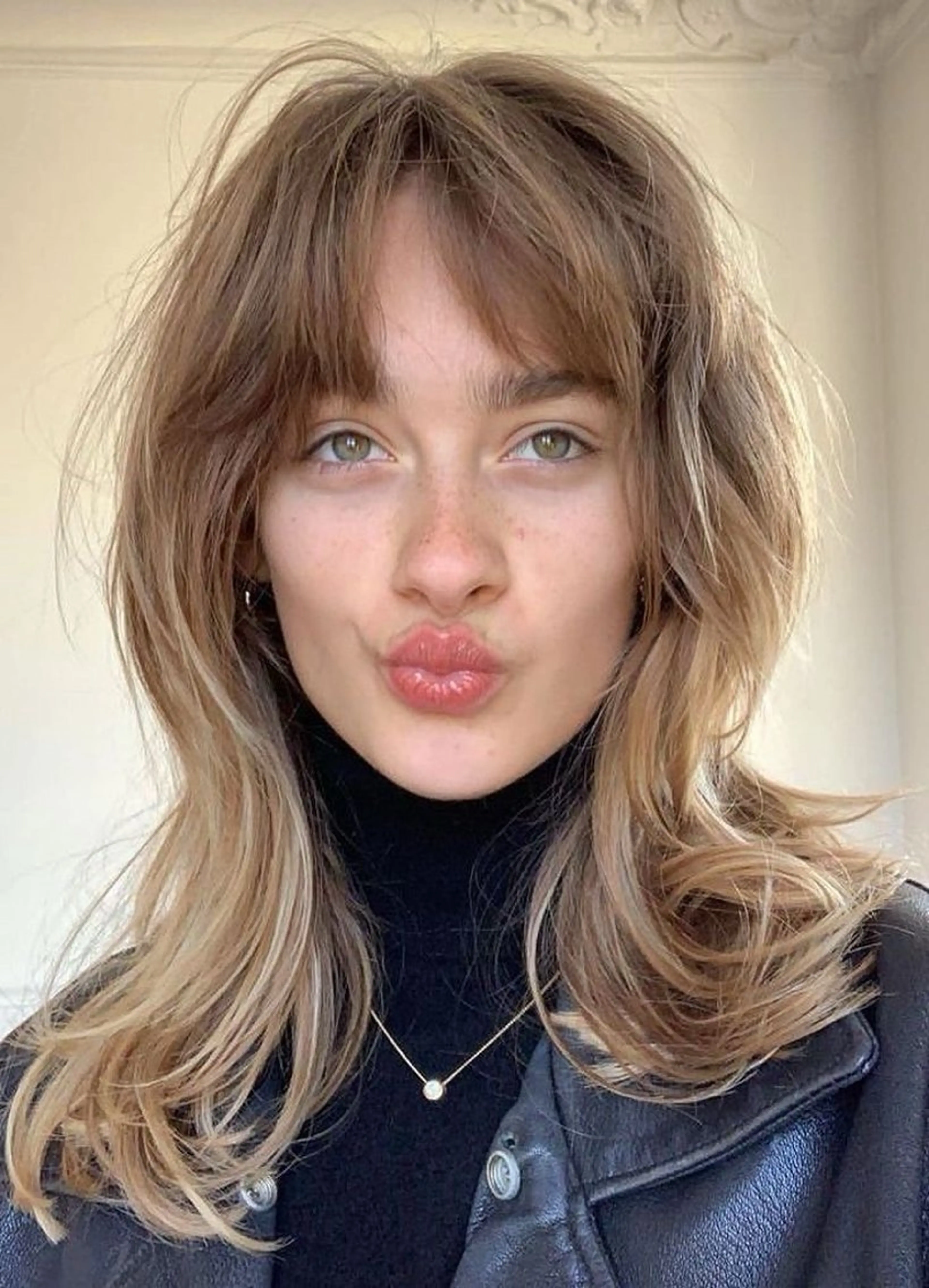 ミディアム カット トリートメント お悩み解決パーマ hana🩰のヘアスタイル