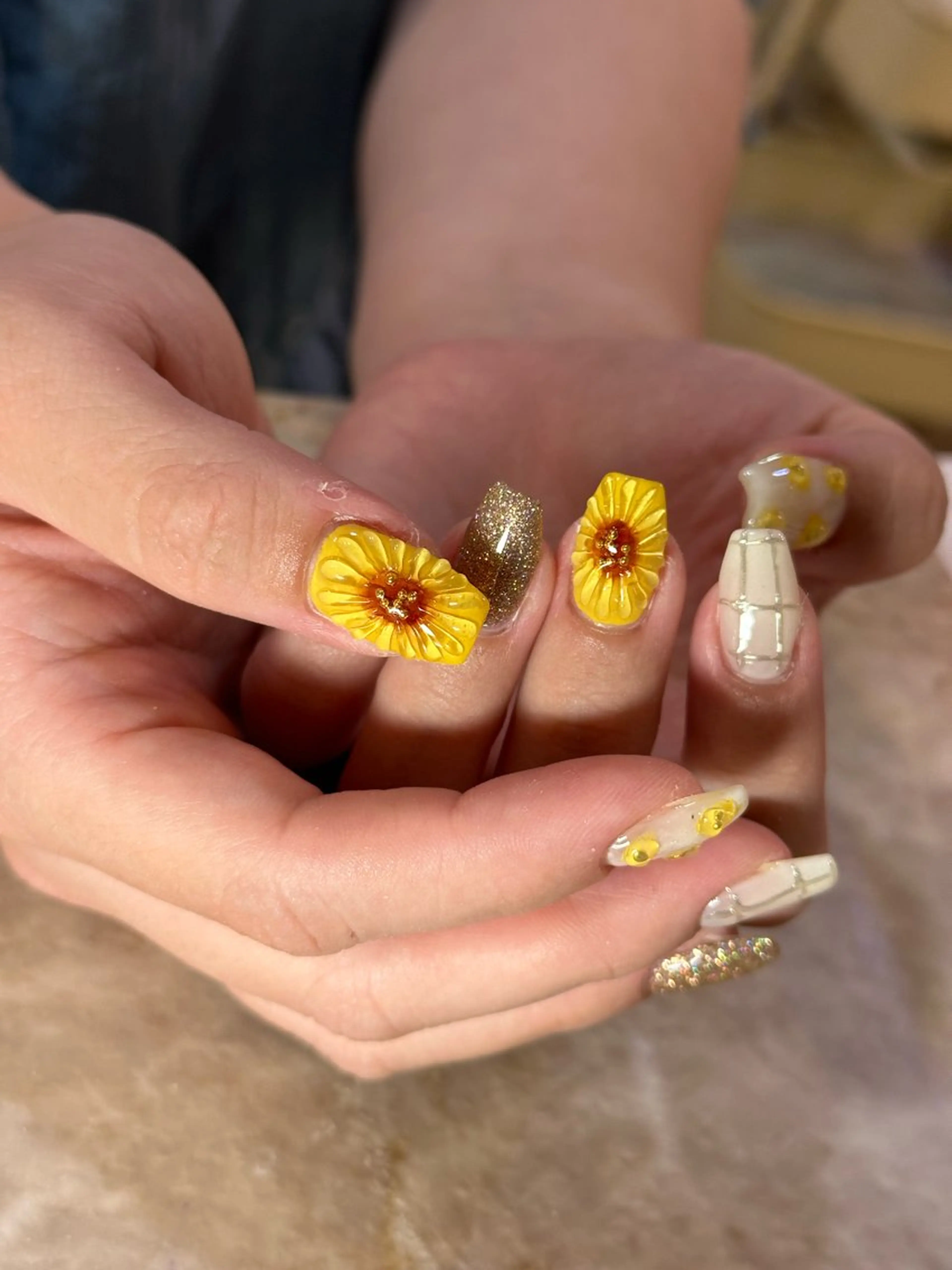 ネイル elu船橋 SAKURAのネイルデザイン