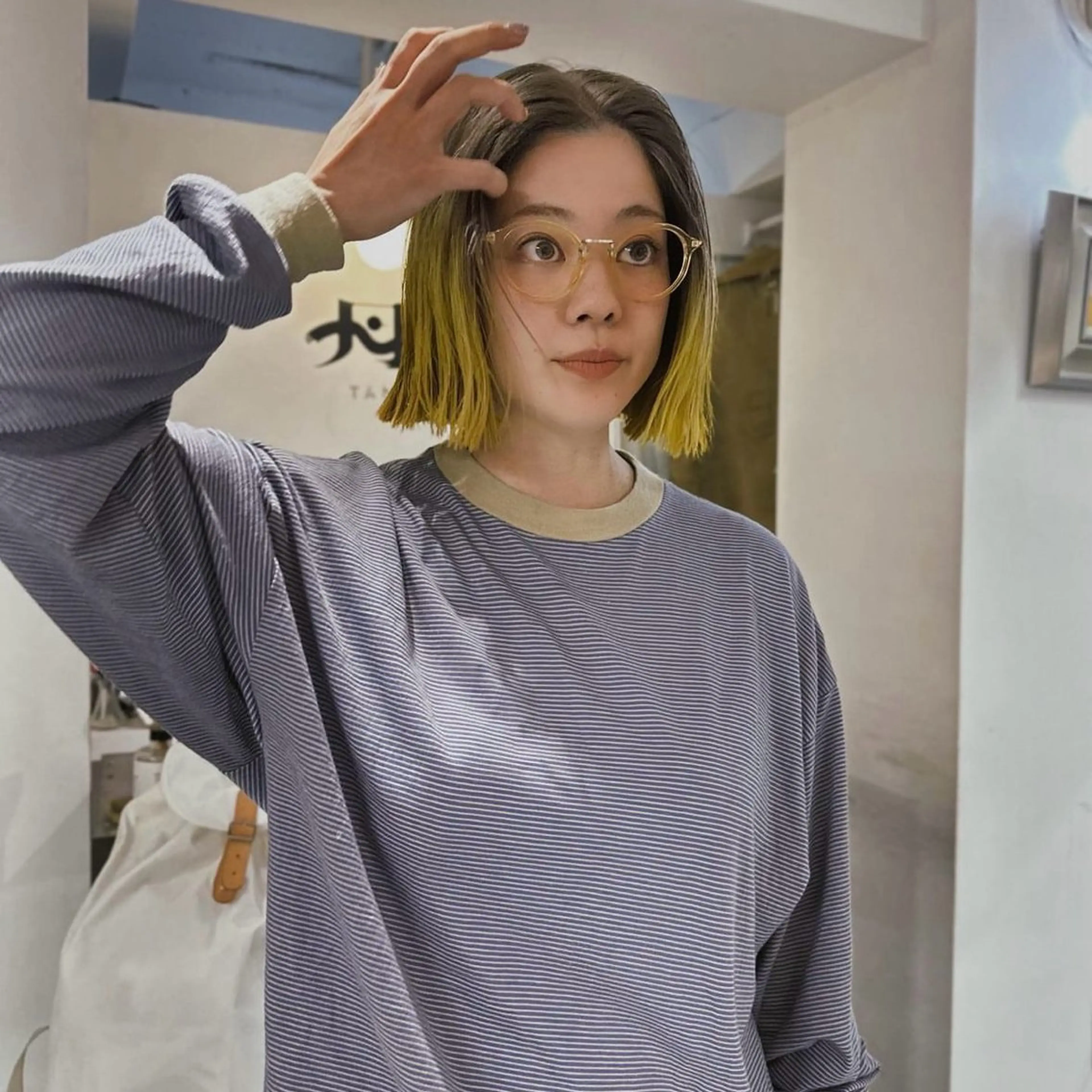 ミディアム カラー ☆RUO☆/レイヤー /ハイトーンのヘアスタイル