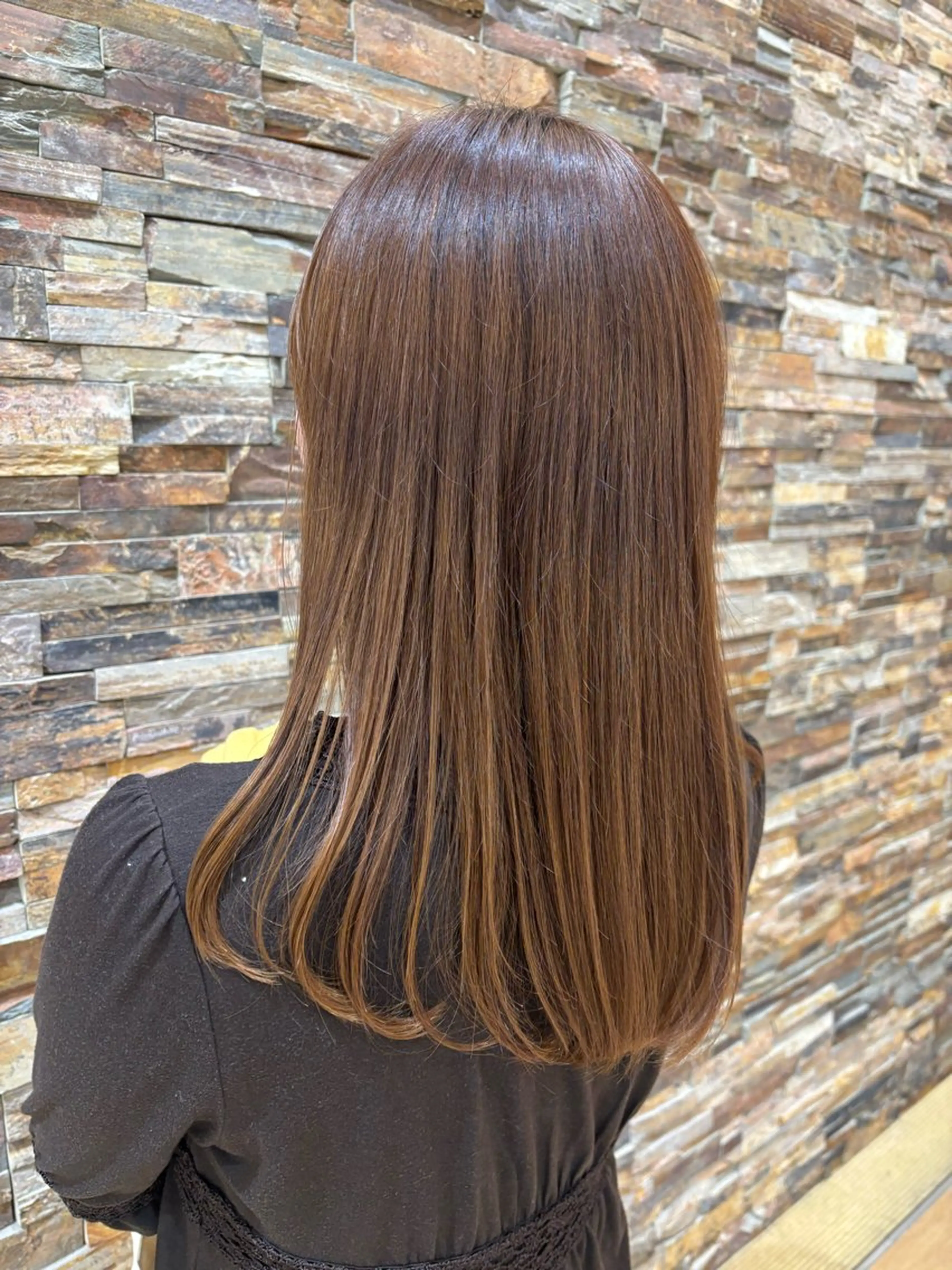 ロングヘアレディースカット+シャンプーブローの写真