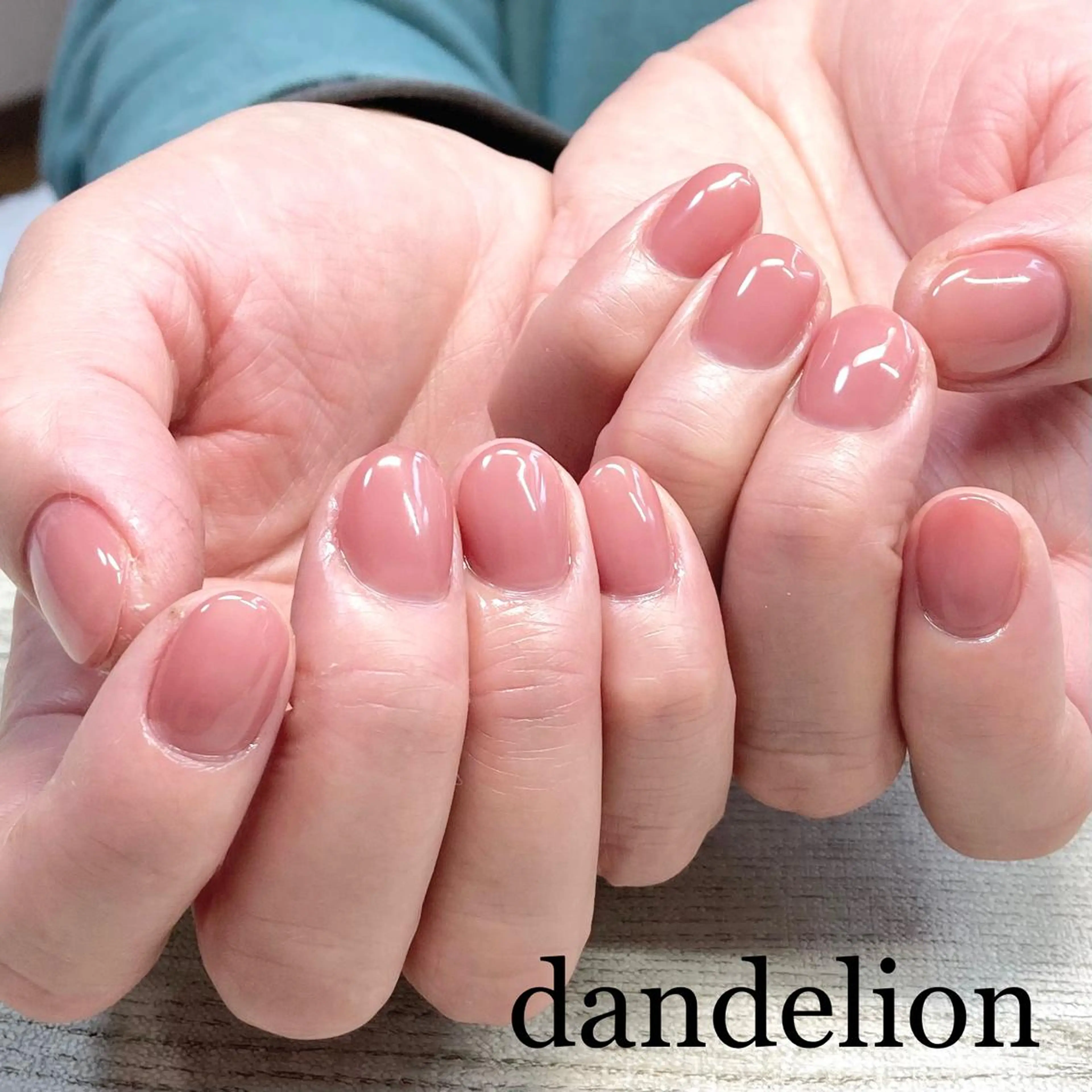 ネイル ハンドネイル ハンドケア dandelion ダンデライオンのネイルデザイン