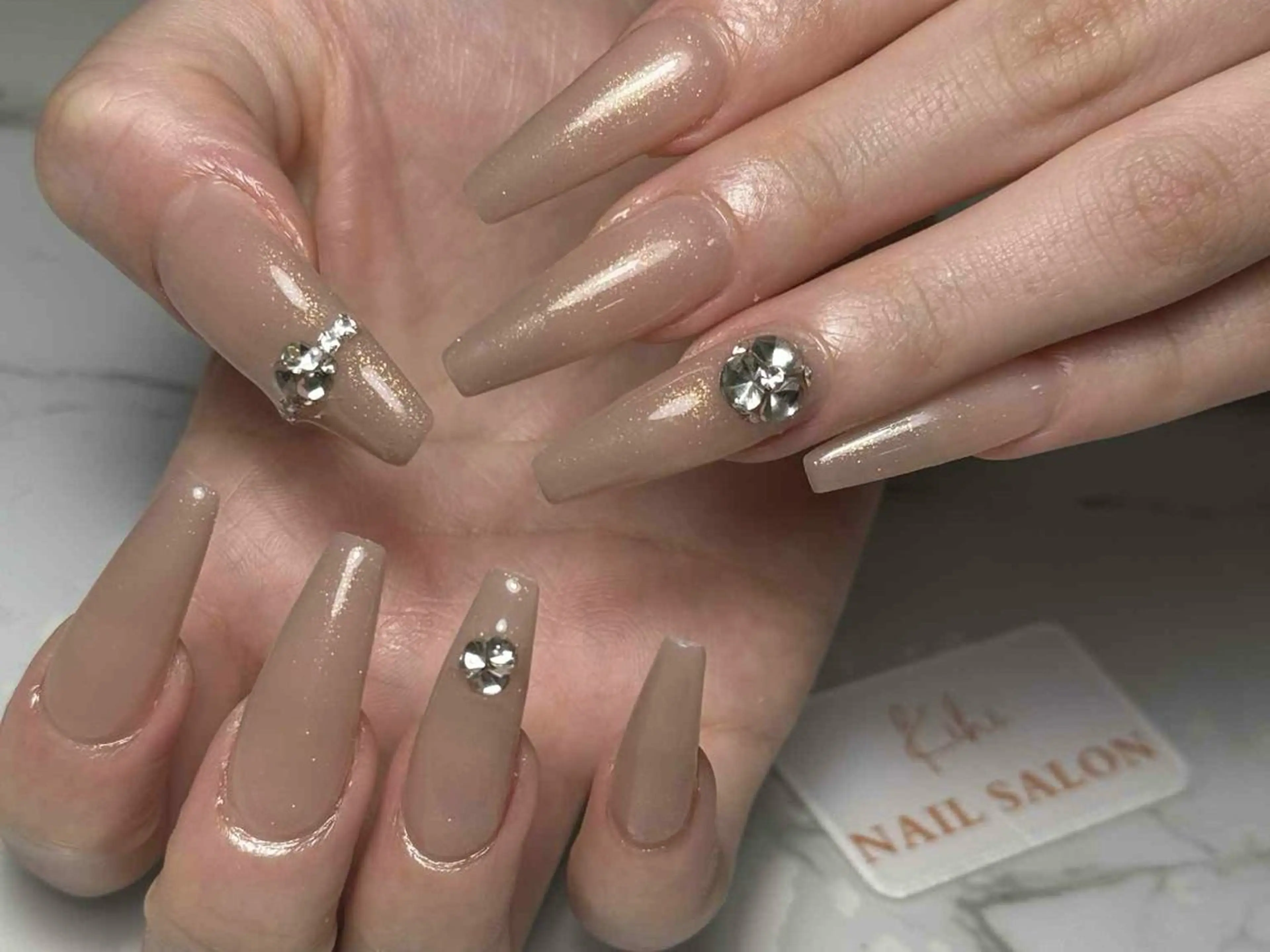 ネイル アートネイル フレンチネイル ジェルネイル グラデーション 韓国ネイル ハンドネイル さくら💮💮 【オフ無料】のネイルデザイン