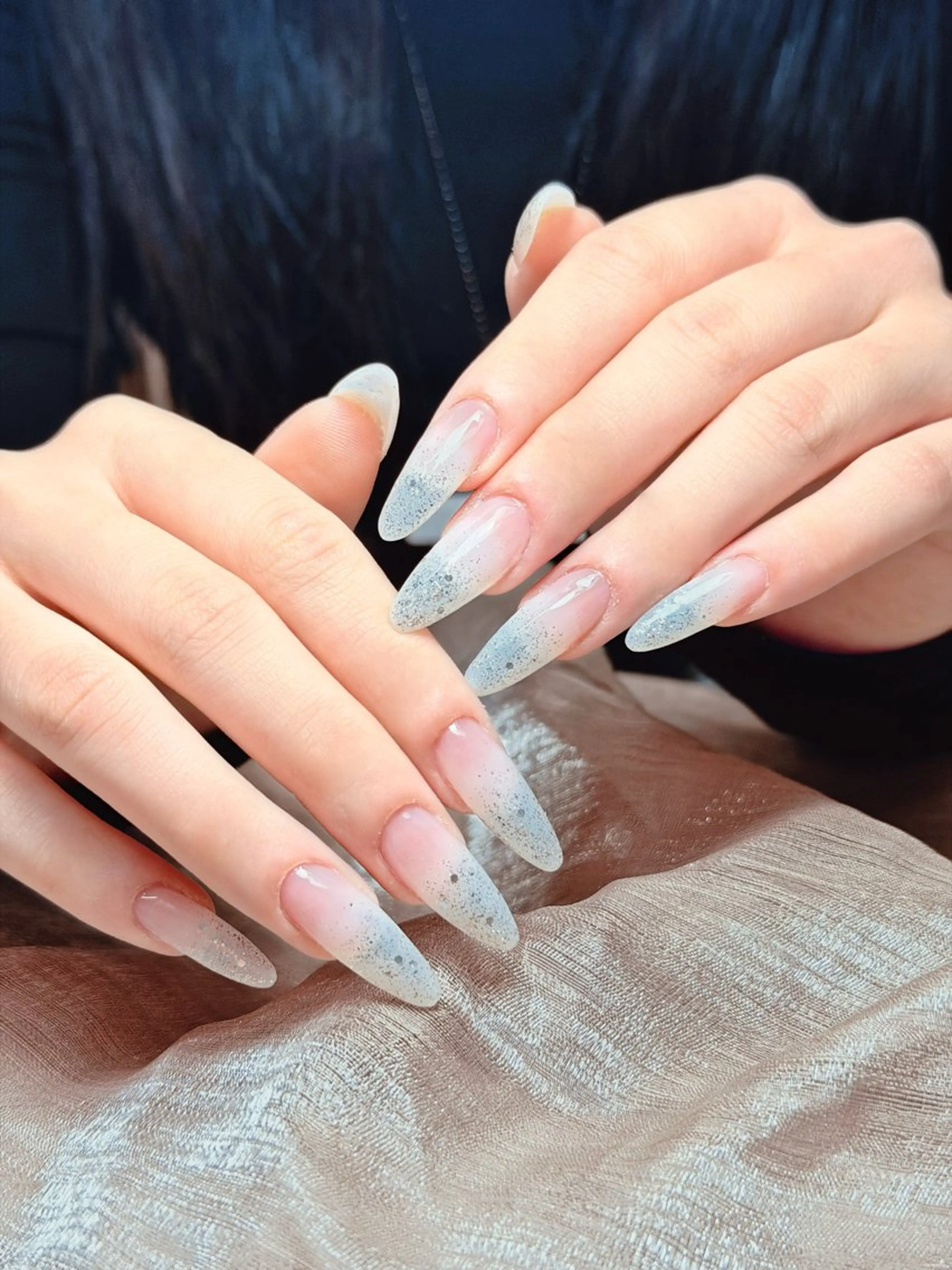 ネイル チークネイル フレンチネイル 韓国ネイル マグネットネイル ミラーネイル ハンドネイル Ema エマのネイルデザイン