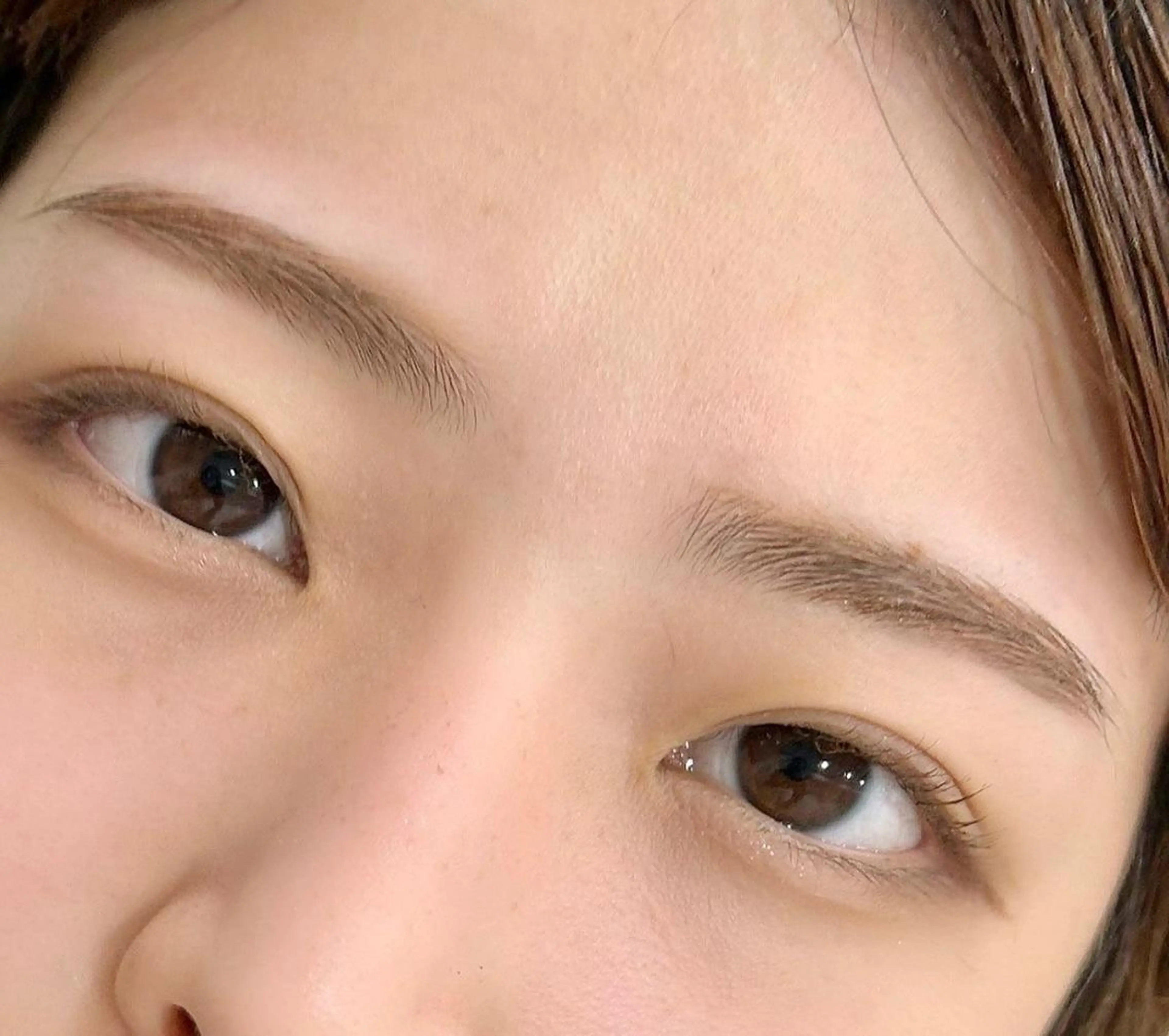 アイブロウ 眉毛ワックス脱毛 WHITE EYE 田井　初季の眉毛・アイブロウイメージ