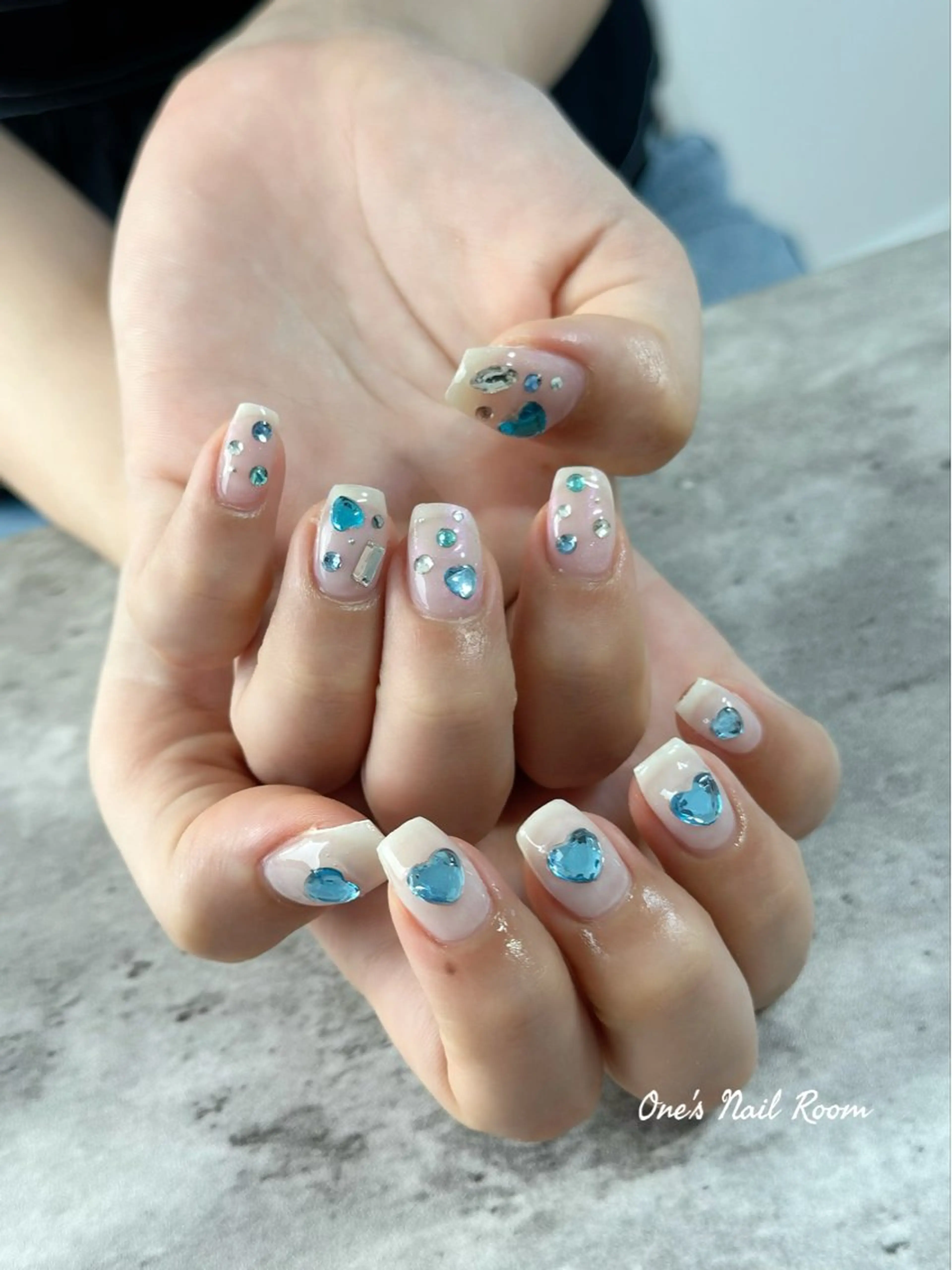 ネイル ハンドネイル One's Nail Roomのネイルデザイン