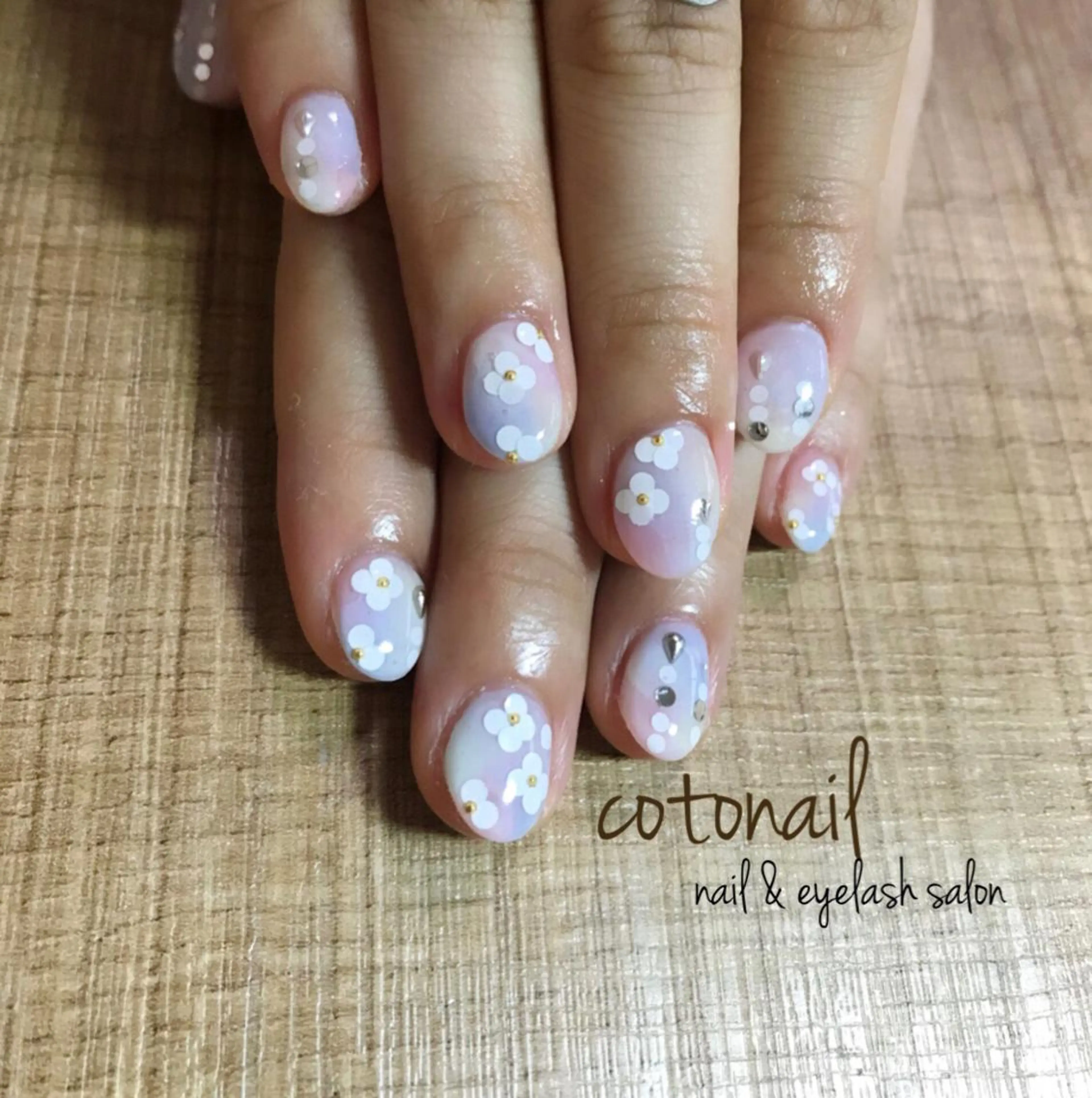 ショート ネイル アートネイル ハンドネイル ツメトマツゲ .のネイルデザイン