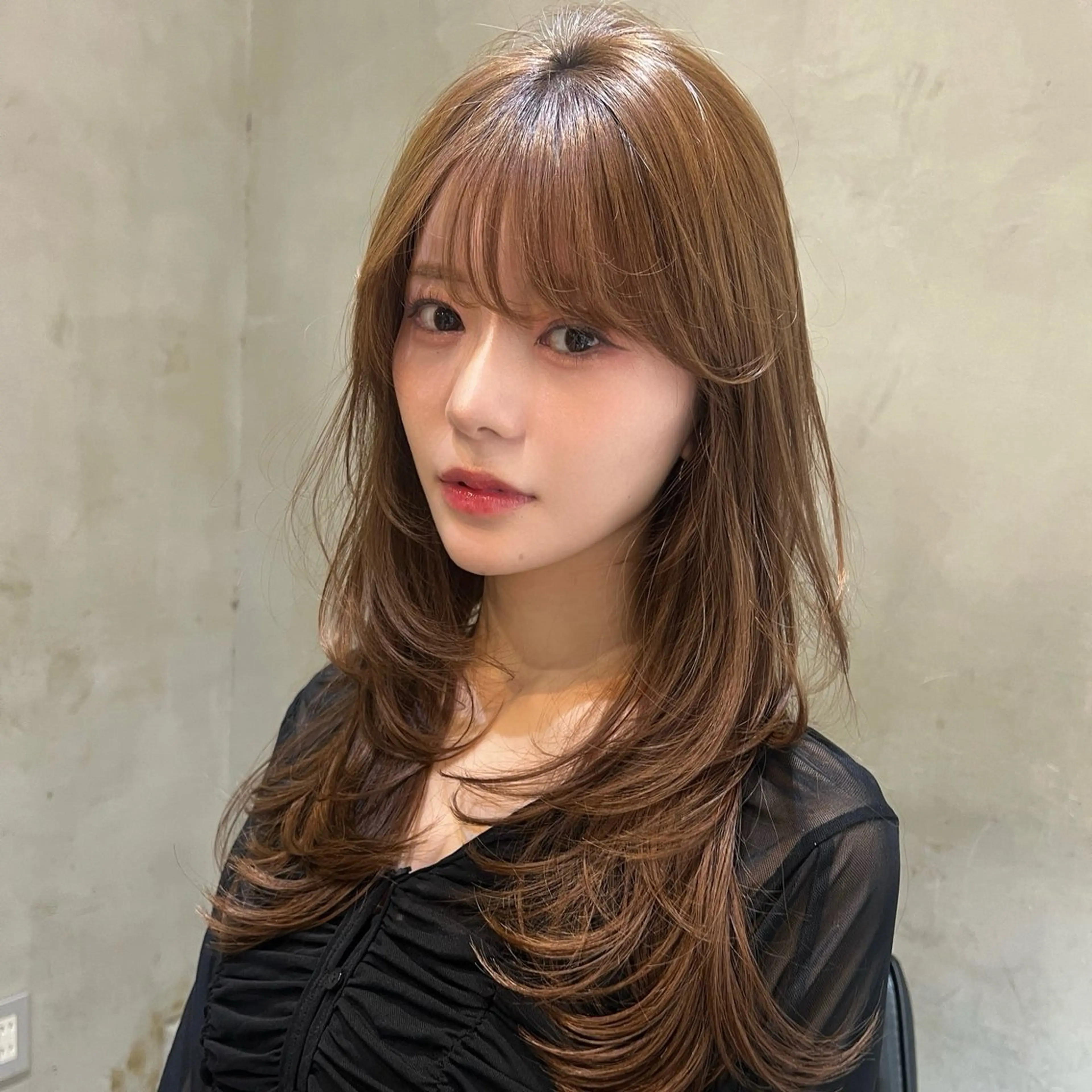 ロング カラー カット ヘアカラー トリートメント 韓国ヘア/髪質改善/ レイヤー/ブラウンのヘアスタイル