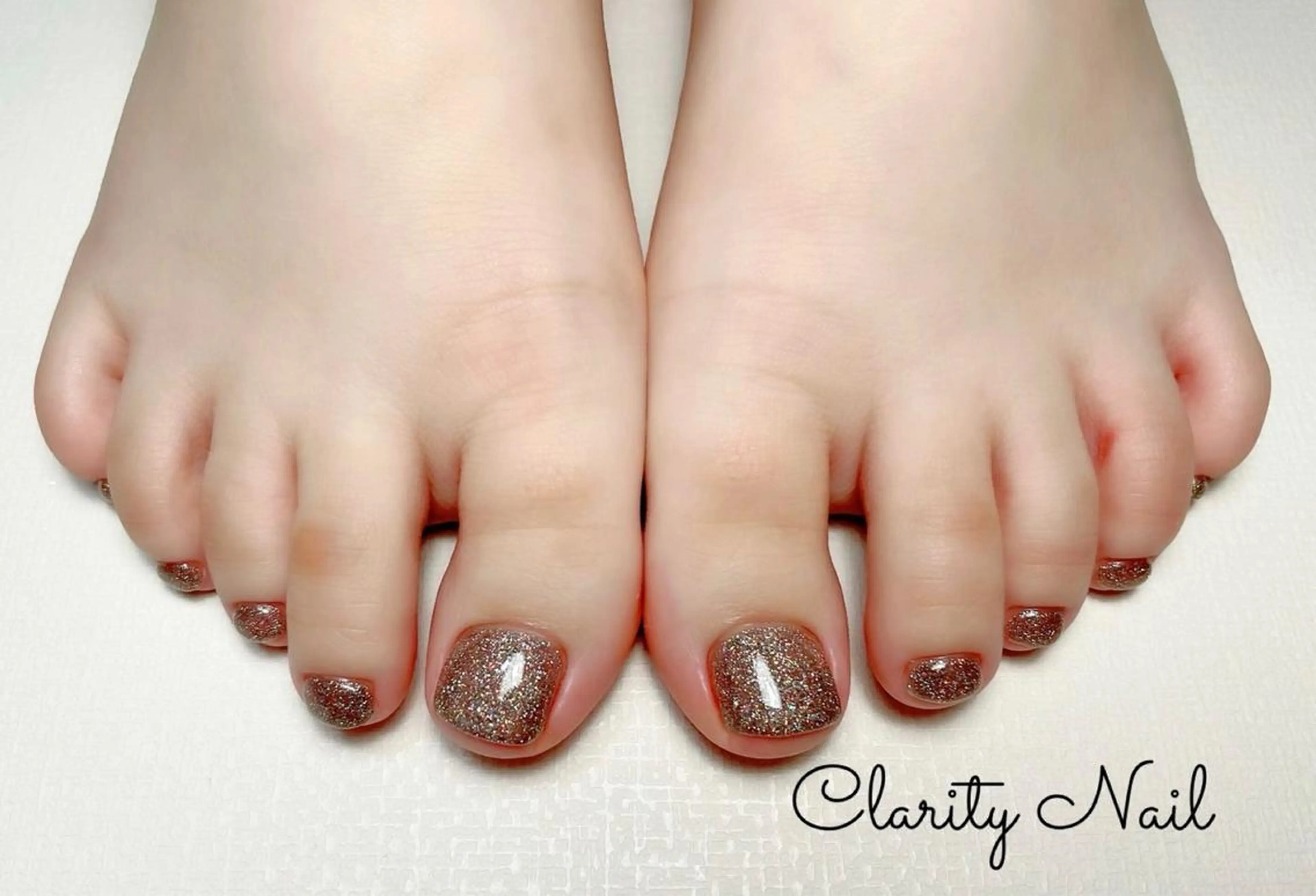ネイル フットネイル ワンカラーネイル フットネイル Clarity Nailのネイルデザイン
