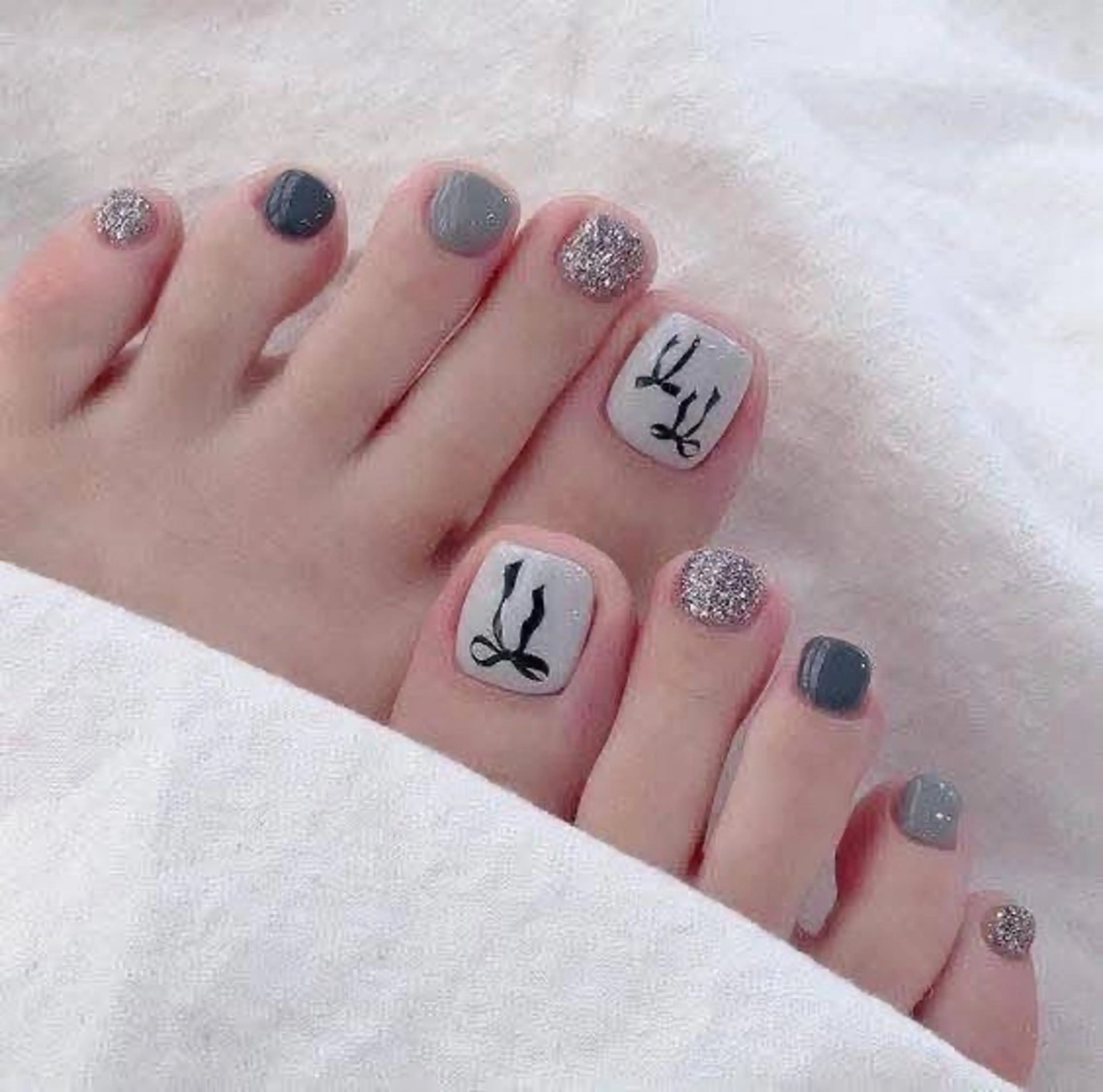 ネイル チークネイル フットネイル フレンチネイル グラデーション 韓国ネイル YUKI NAILのネイルデザイン