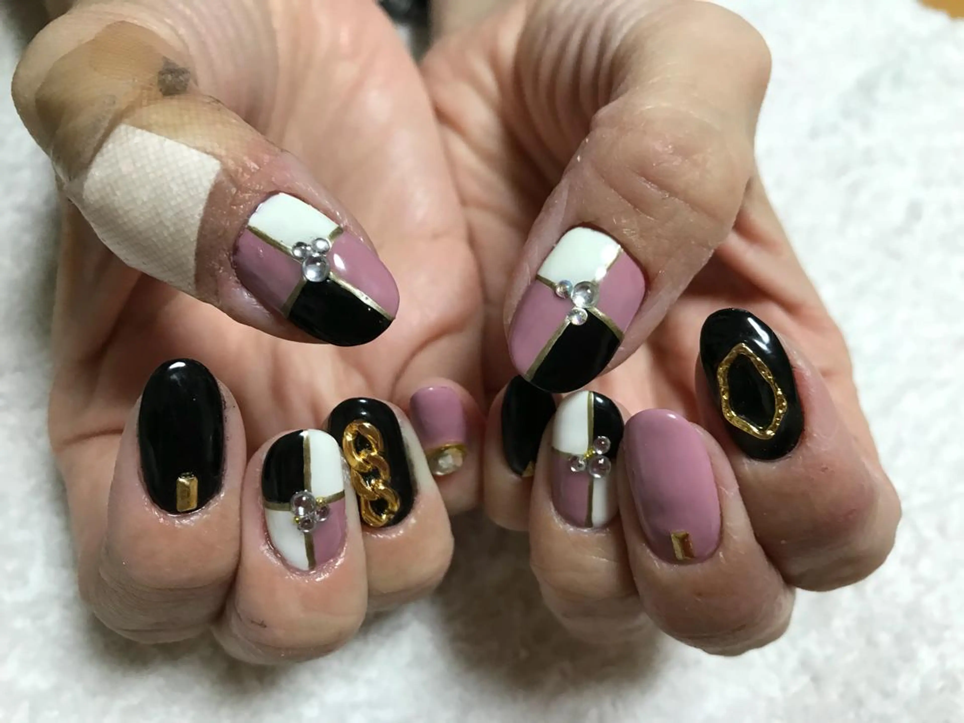 ネイル private_ salon.Leaのネイルデザイン