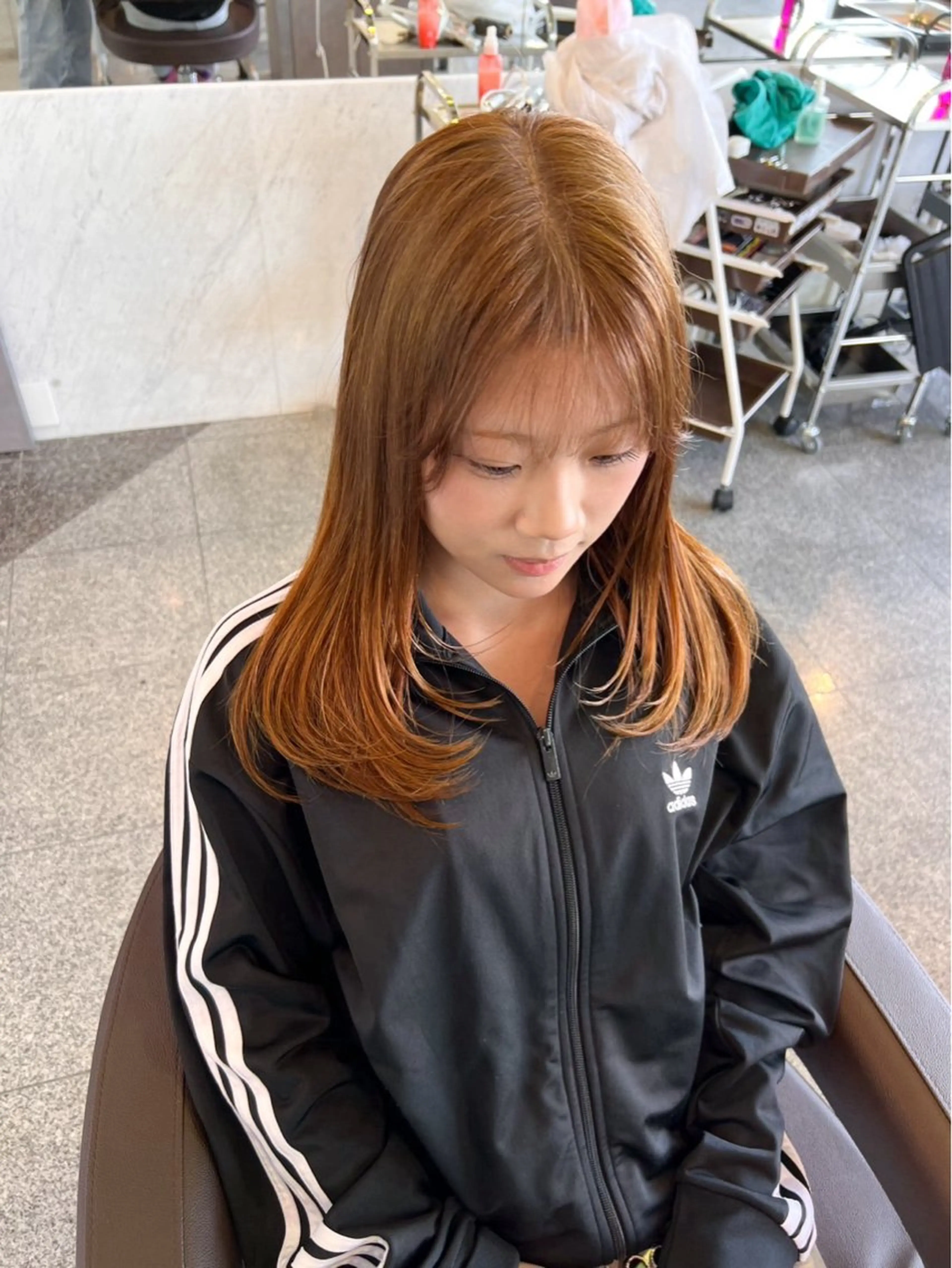 ロング カラー ブリーチ ダブルカラー ブリーチなしカラー レイヤーカット カット ヘアカラー トリートメント Oops旧TABOO 早野太郎のヘアスタイル