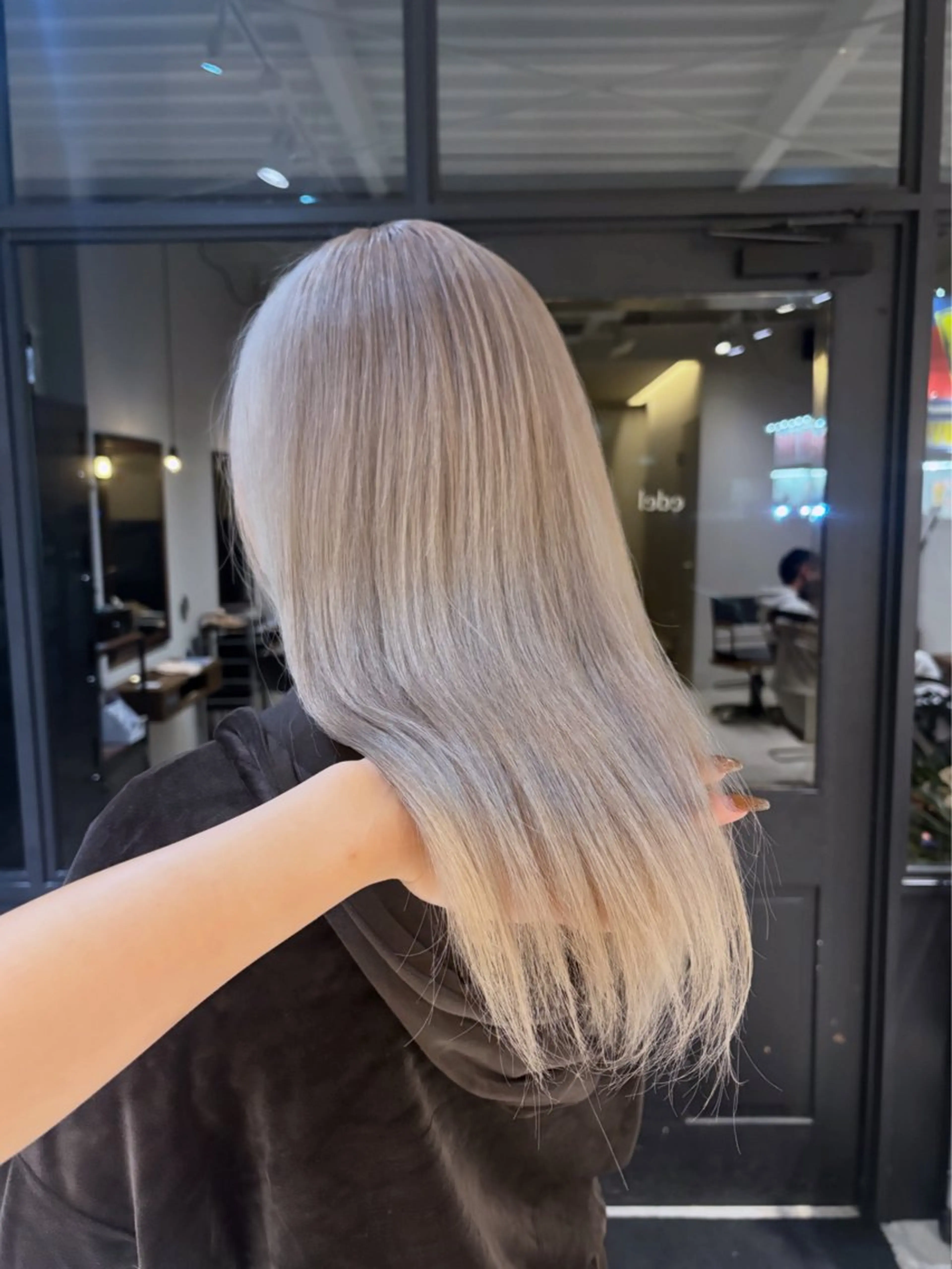 【 2bleach + color + treatment 】の写真