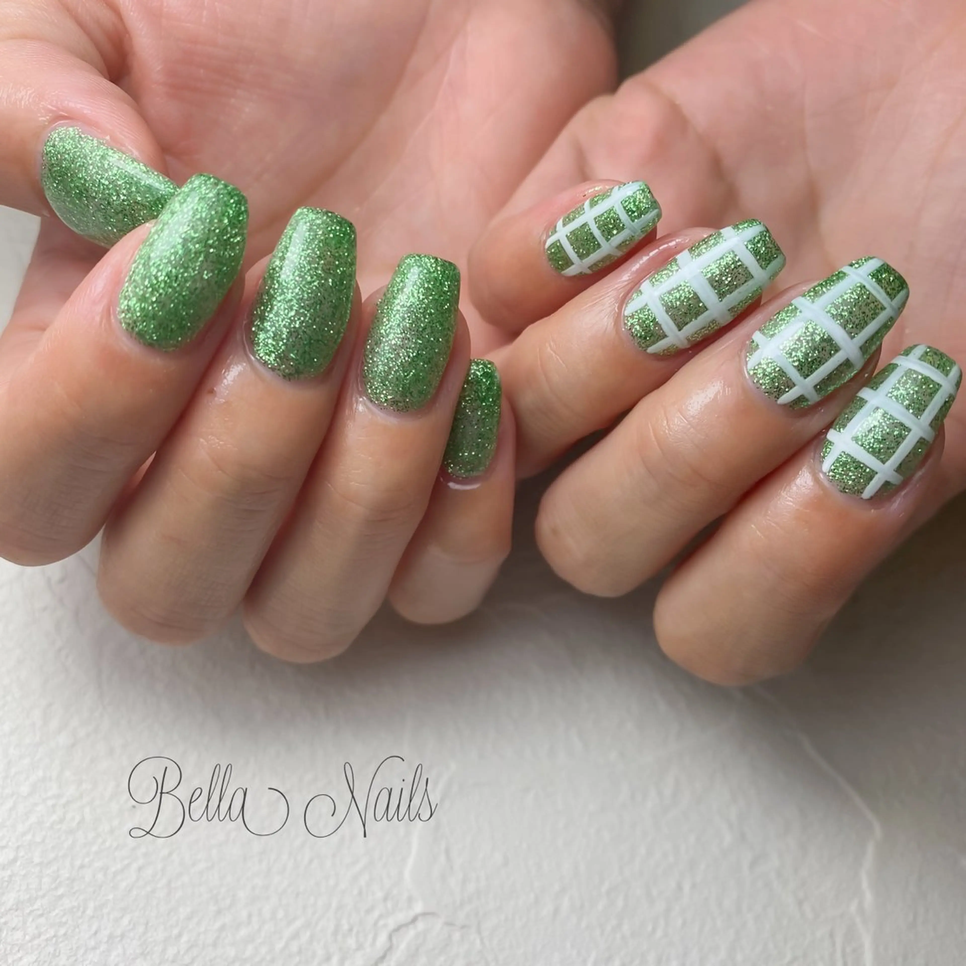 ネイル ラメ(グリッター) ハンドネイル Bella Nailsのネイルデザイン