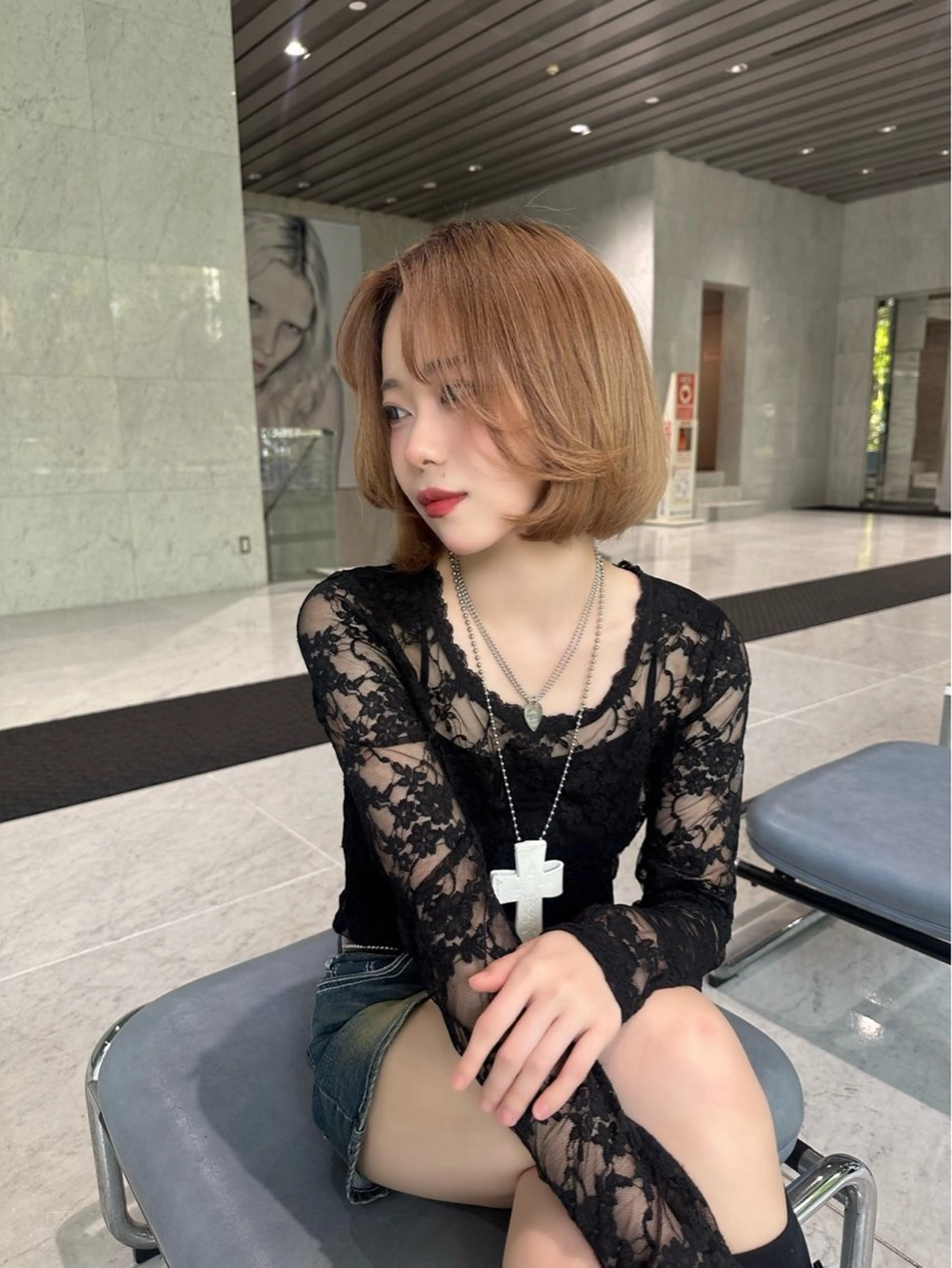 ショート カラー 韓国𝐡𝐚𝐢𝐫 𝐌𝐢𝐤𝐮🤍のヘアスタイル