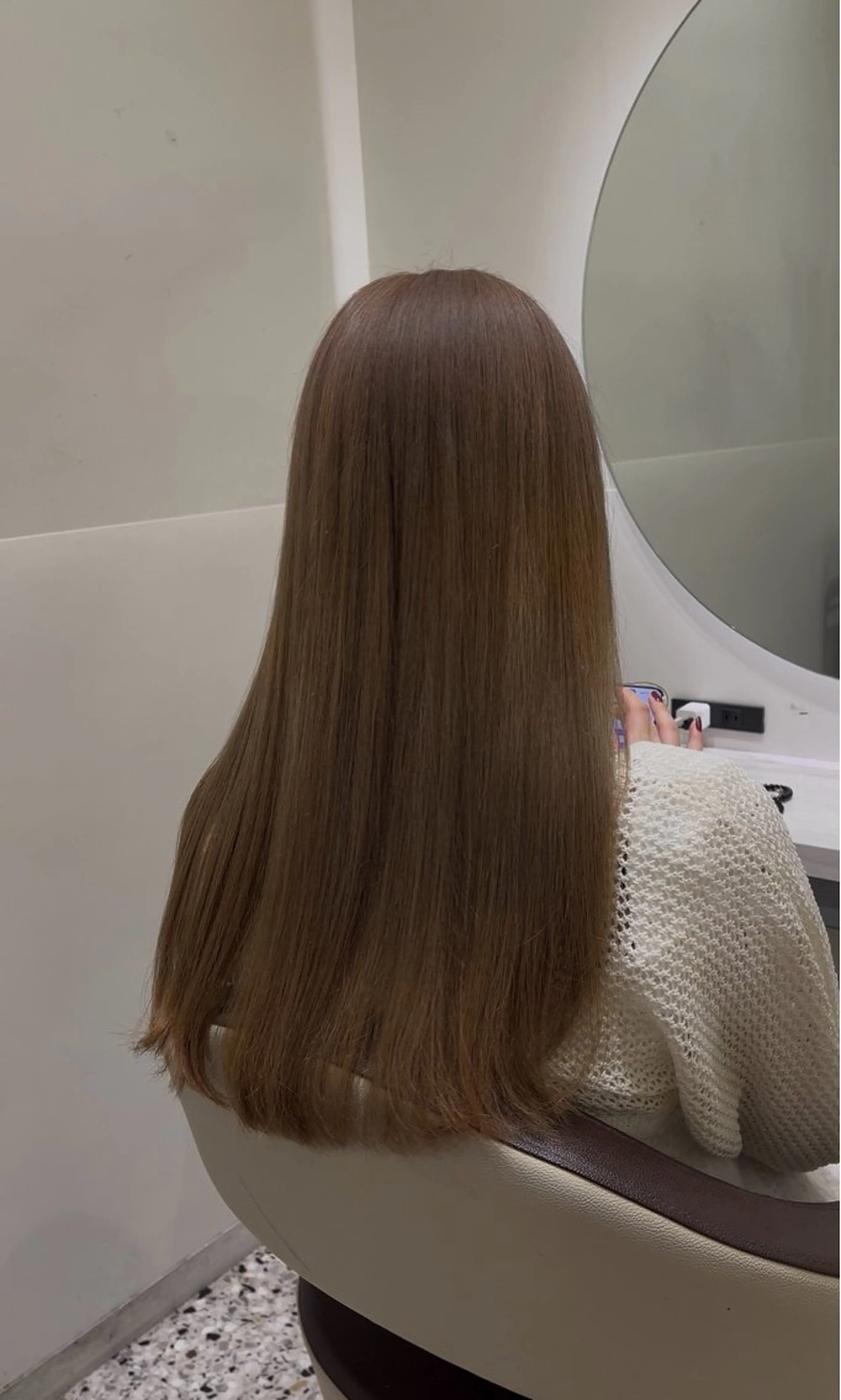 ロング カラー ヘアカラー トリートメント 🧸柔らかいベージュ カラー🧸氏家達哉のヘアスタイル