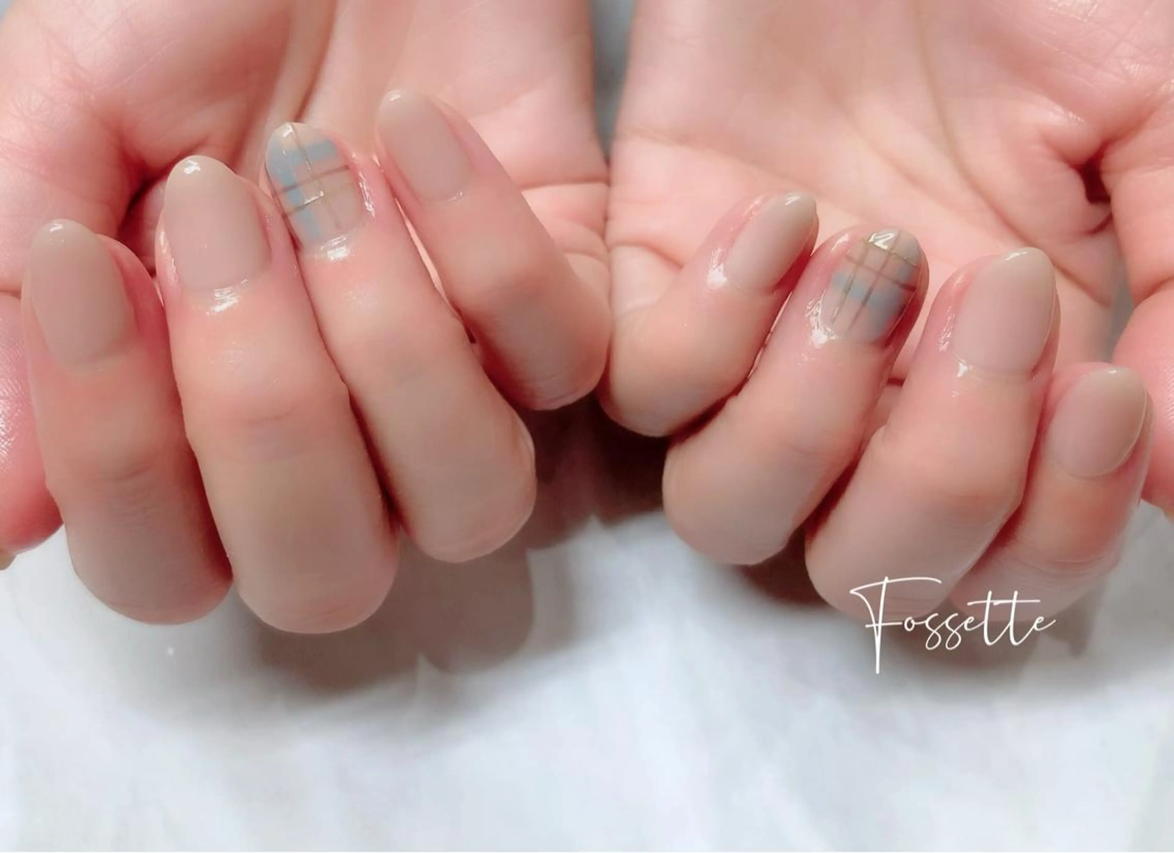 ネイル オフィスネイル ワンカラーネイル シンプルネイル nailsalon Fossetteのネイルデザイン